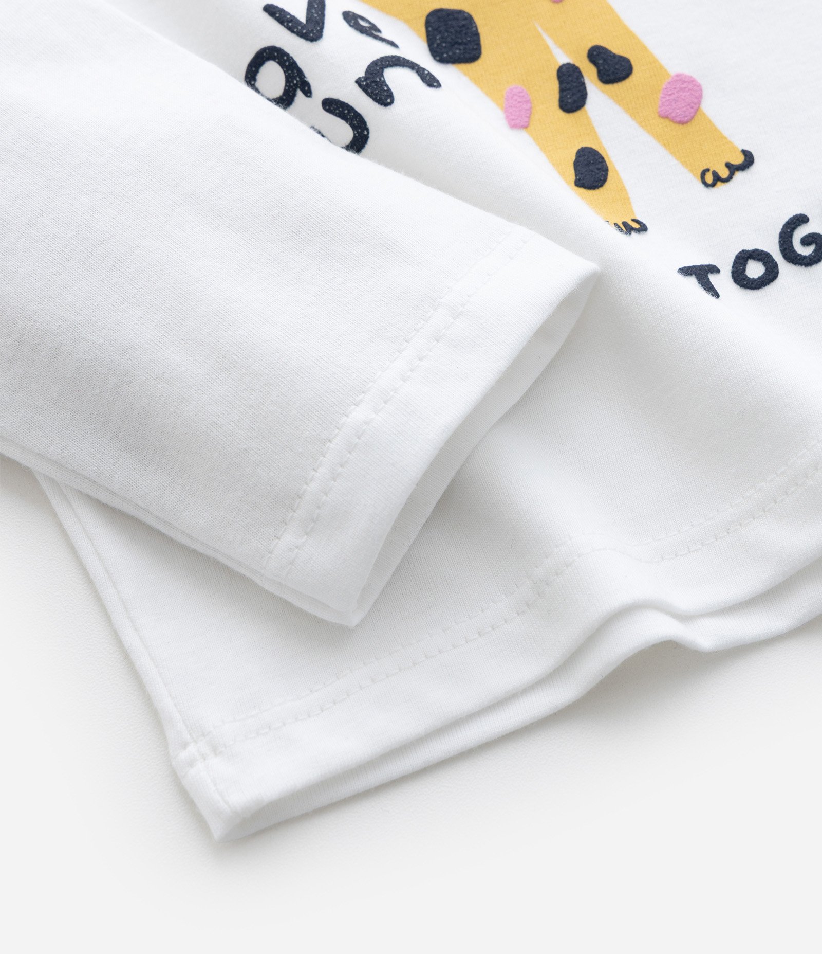 Blusa Infantil Relaxed com Estampa de Gatinho – Tam 1 a 5/6 Anos Branco 4