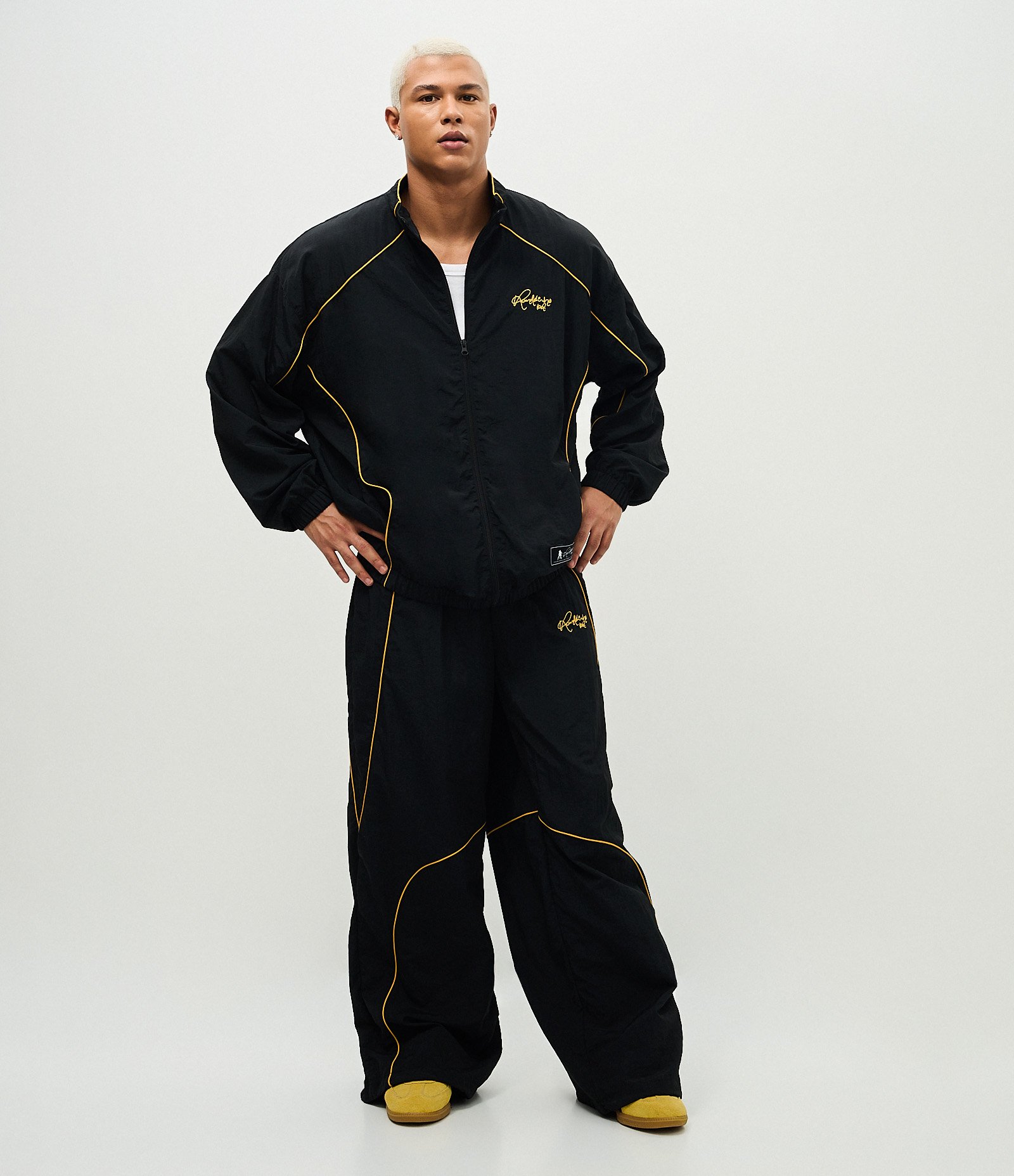 Calça em Microfibra Estampa Ronaldinho com Piping Contrastante Preto 1