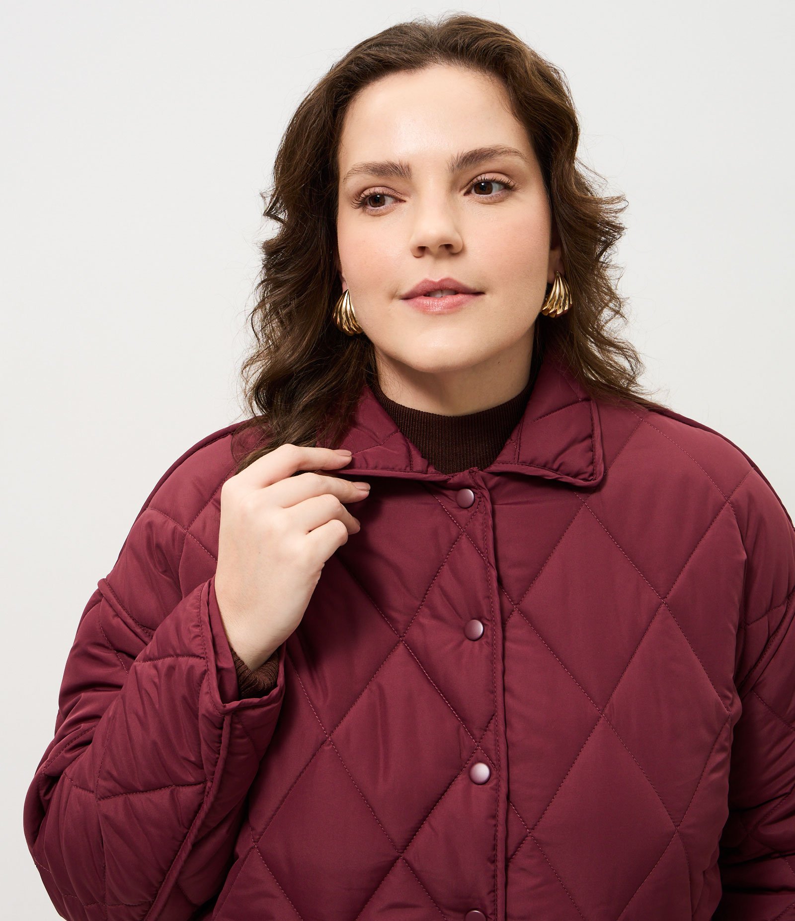 Jaqueta Matelassê Alongada Curve & Plus Size Vinho 3