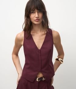 Colete Ajustado de Alfaiataria com Fechamento em Zíper