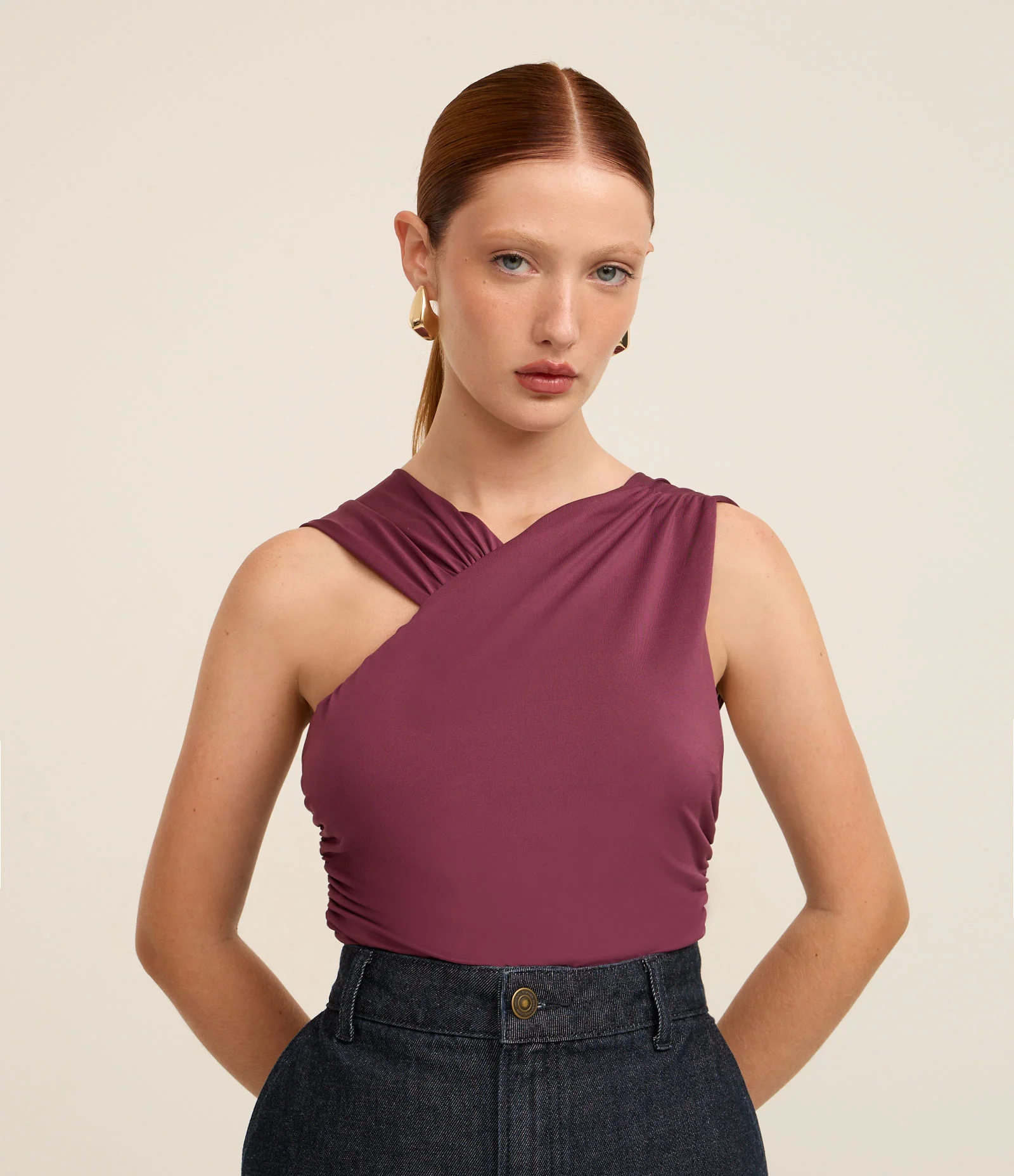 Body em Helanca com Decote Assimétrico e Drapeados Roxo 1