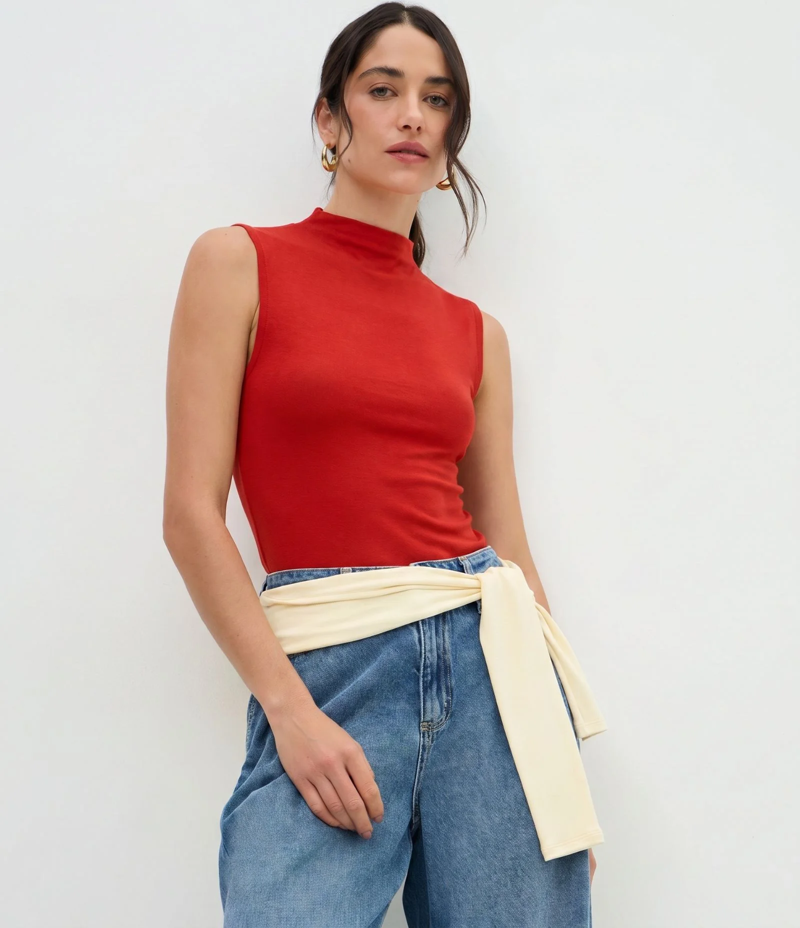 Blusa Regular em Modal com Gola Alta Vermelho 1
