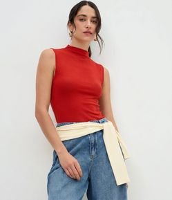 Blusa Regular em Modal com Gola Alta