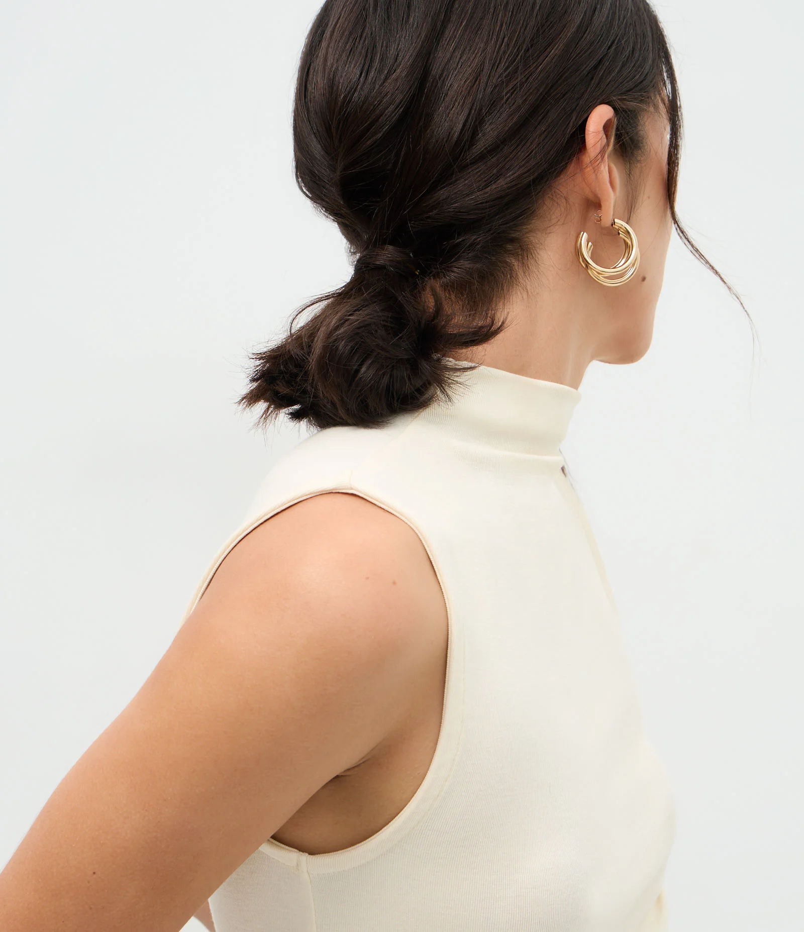 Blusa Regular em Modal com Gola Alta Off White 2