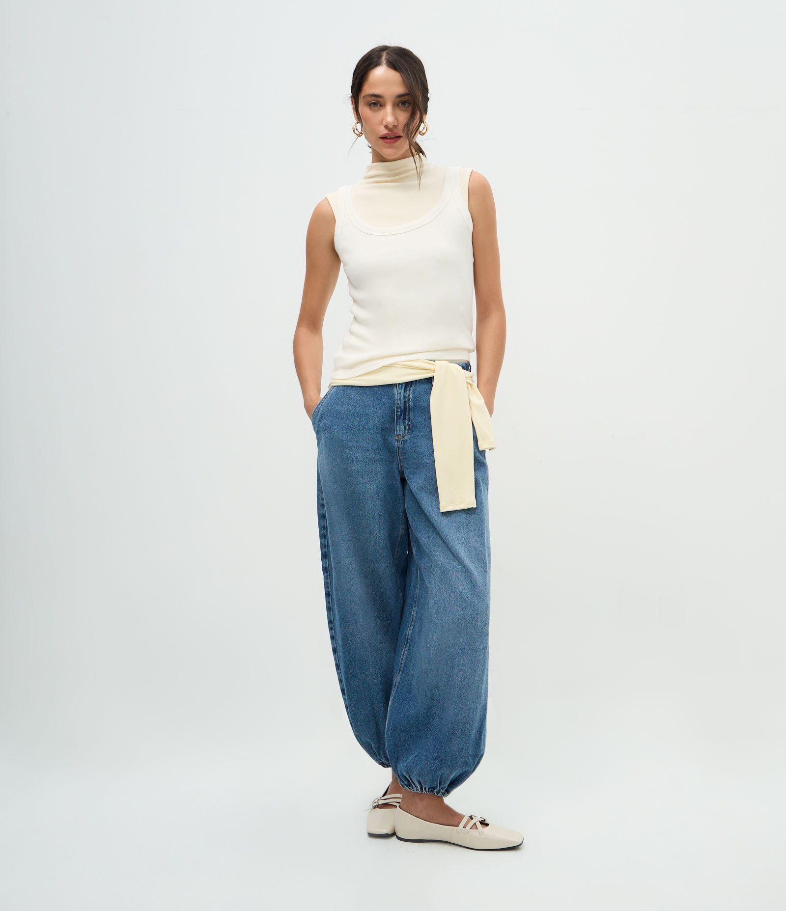 Blusa Regular em Modal com Gola Alta Off White 3