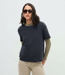 Blusa Básica Regular em Algodão