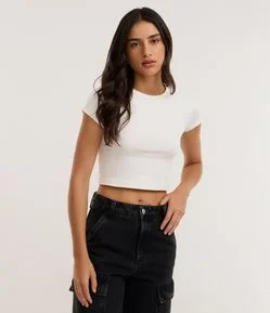 Blusa Baby Tee em Algodão com Cava Deslocada