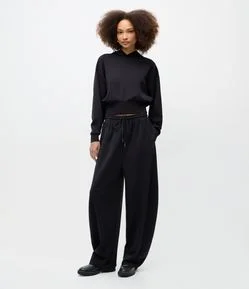 Calça Barrel em Malha com Amarração na Cintura