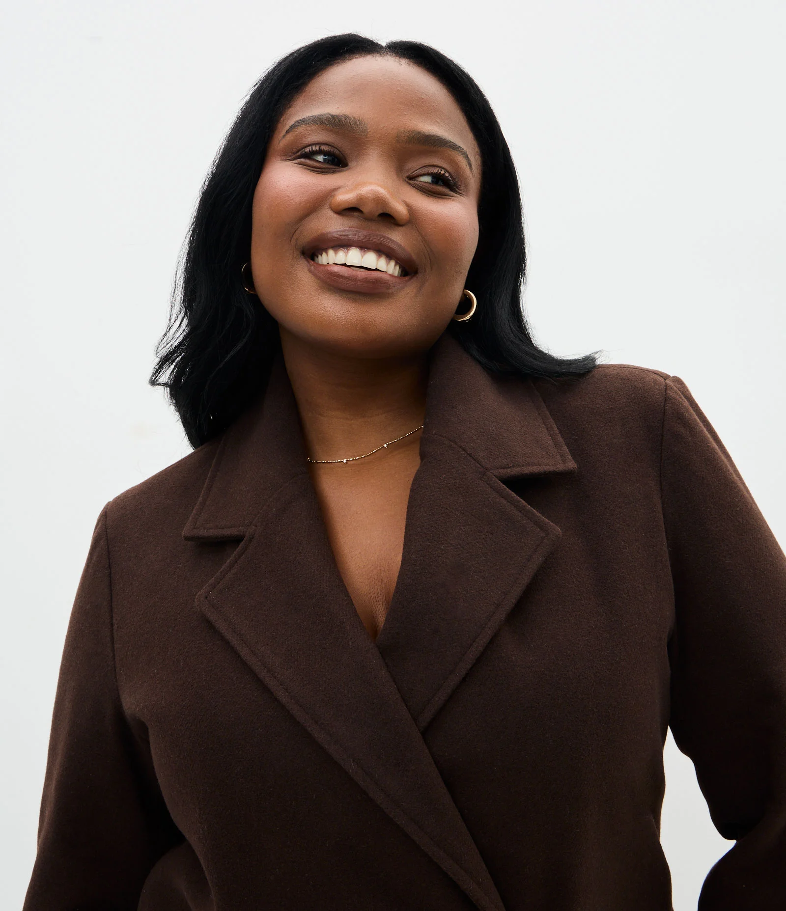 Jaqueta Pesada Polyvelour Tipo Sobretudo Curve & Plus Size Marrom 3