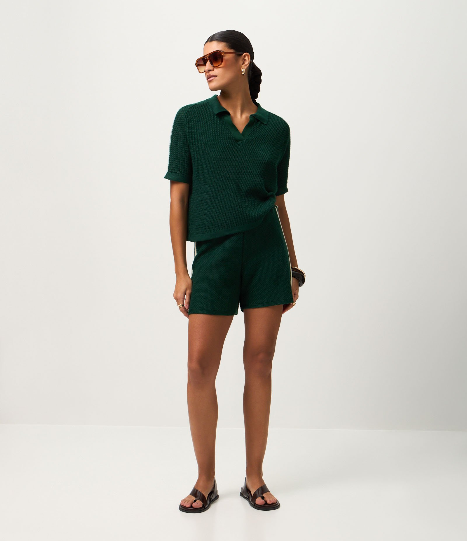 Bermuda Wide Leg em Tricô com Cós Elástico Verde 2