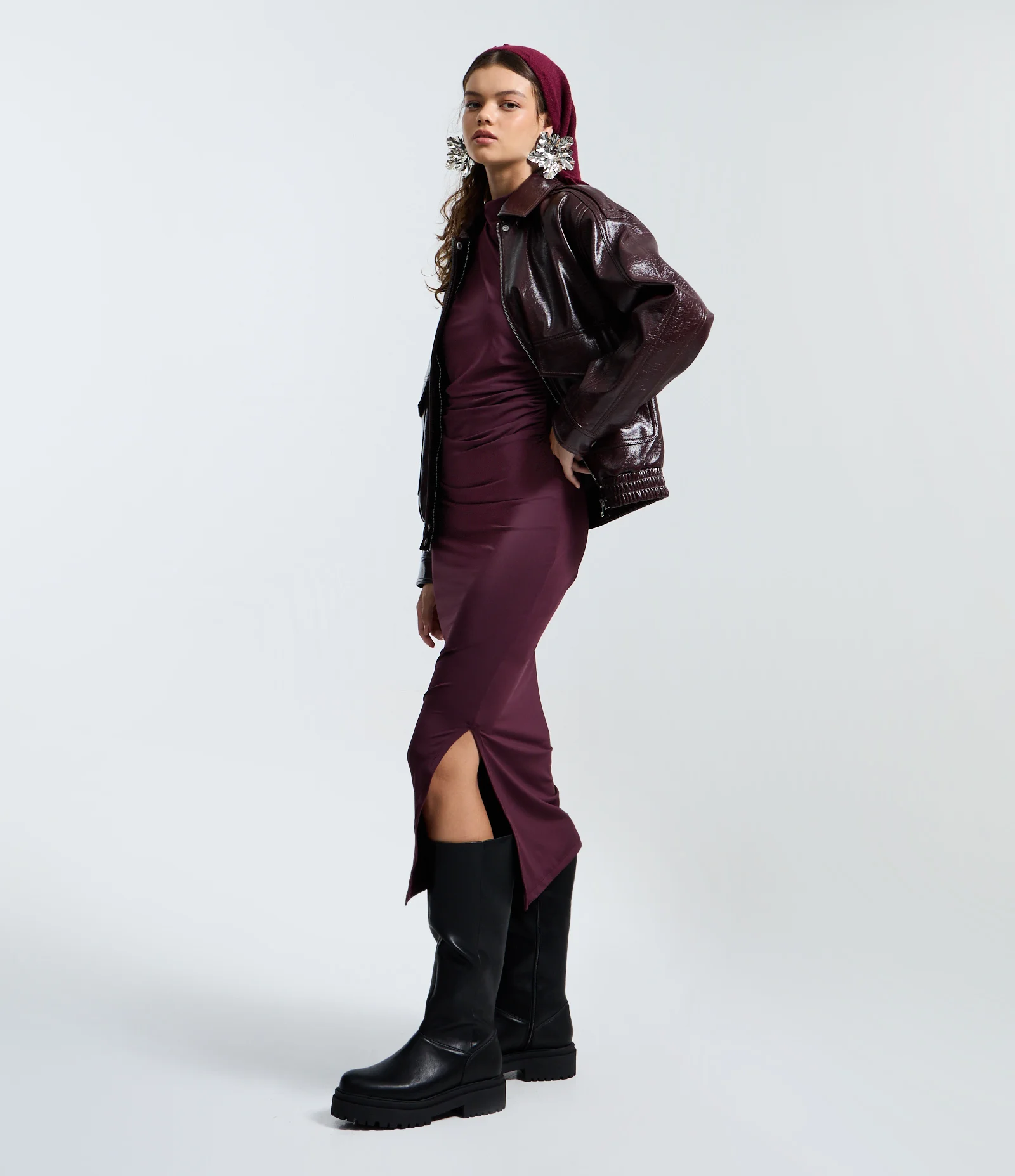 Vestido Midi com Pregas no Ombro e Fenda Lateral Bordo 1