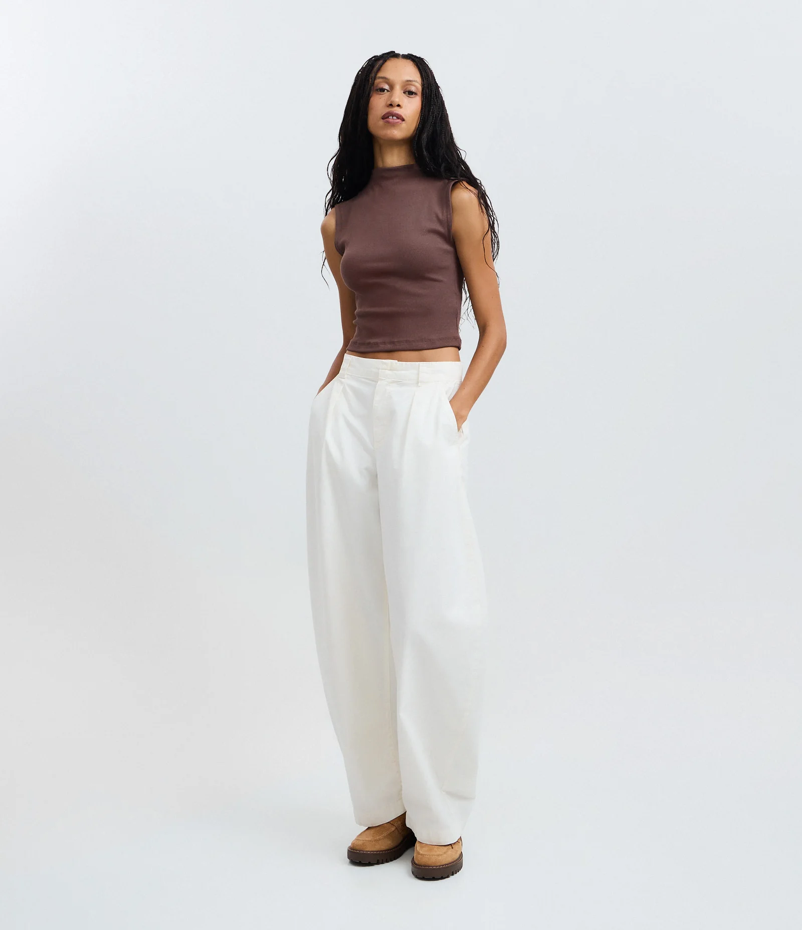 Blusa Canelada em Ribana com Golinha Alta Marrom 2