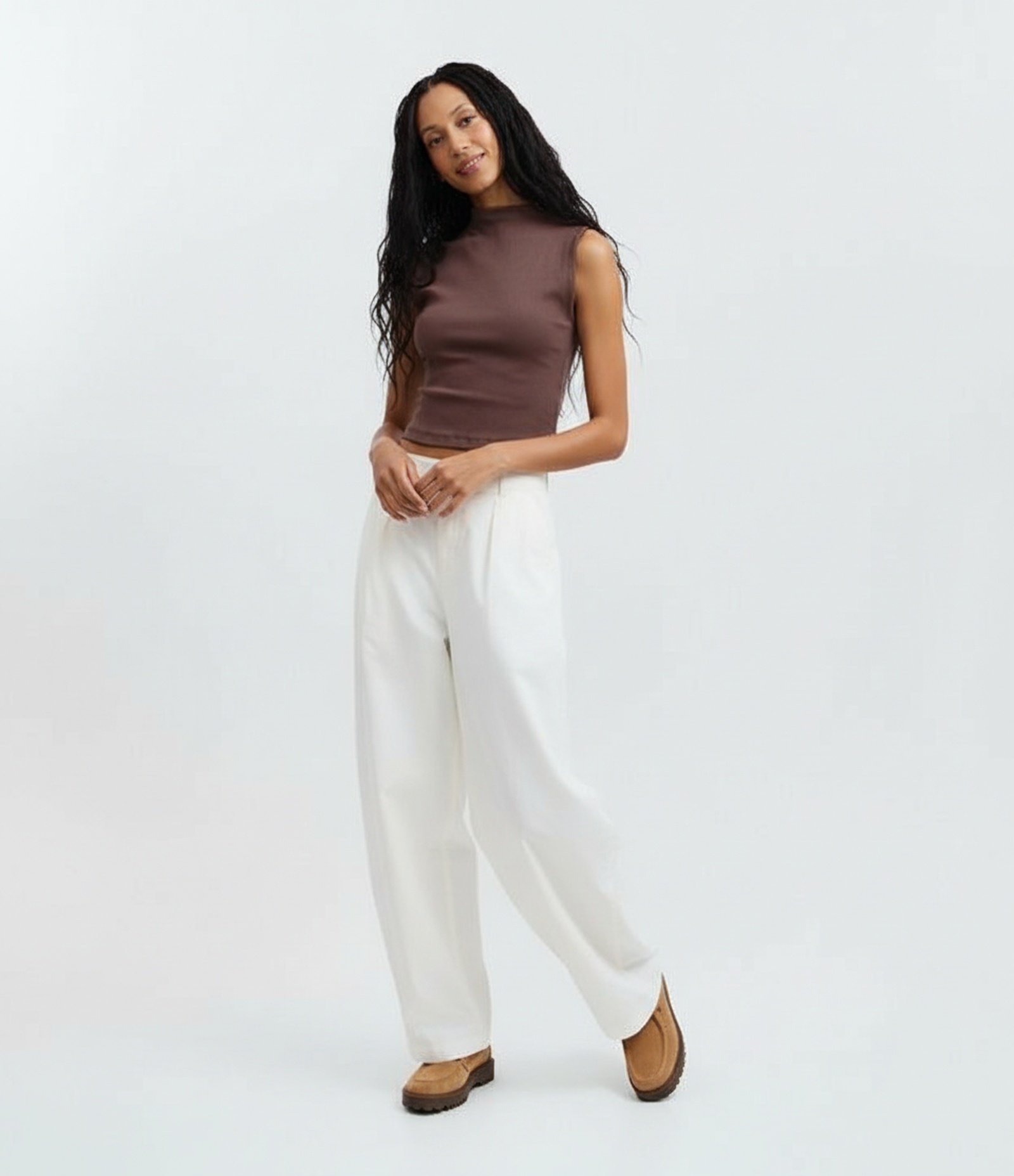 Blusa Canelada em Ribana com Golinha Alta Marrom 4