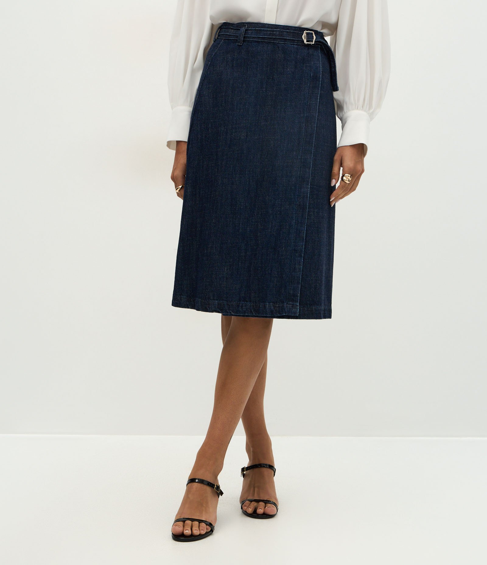 Saia Midi em Jeans com Fivela e Cintura Alta Azul Escuro 3