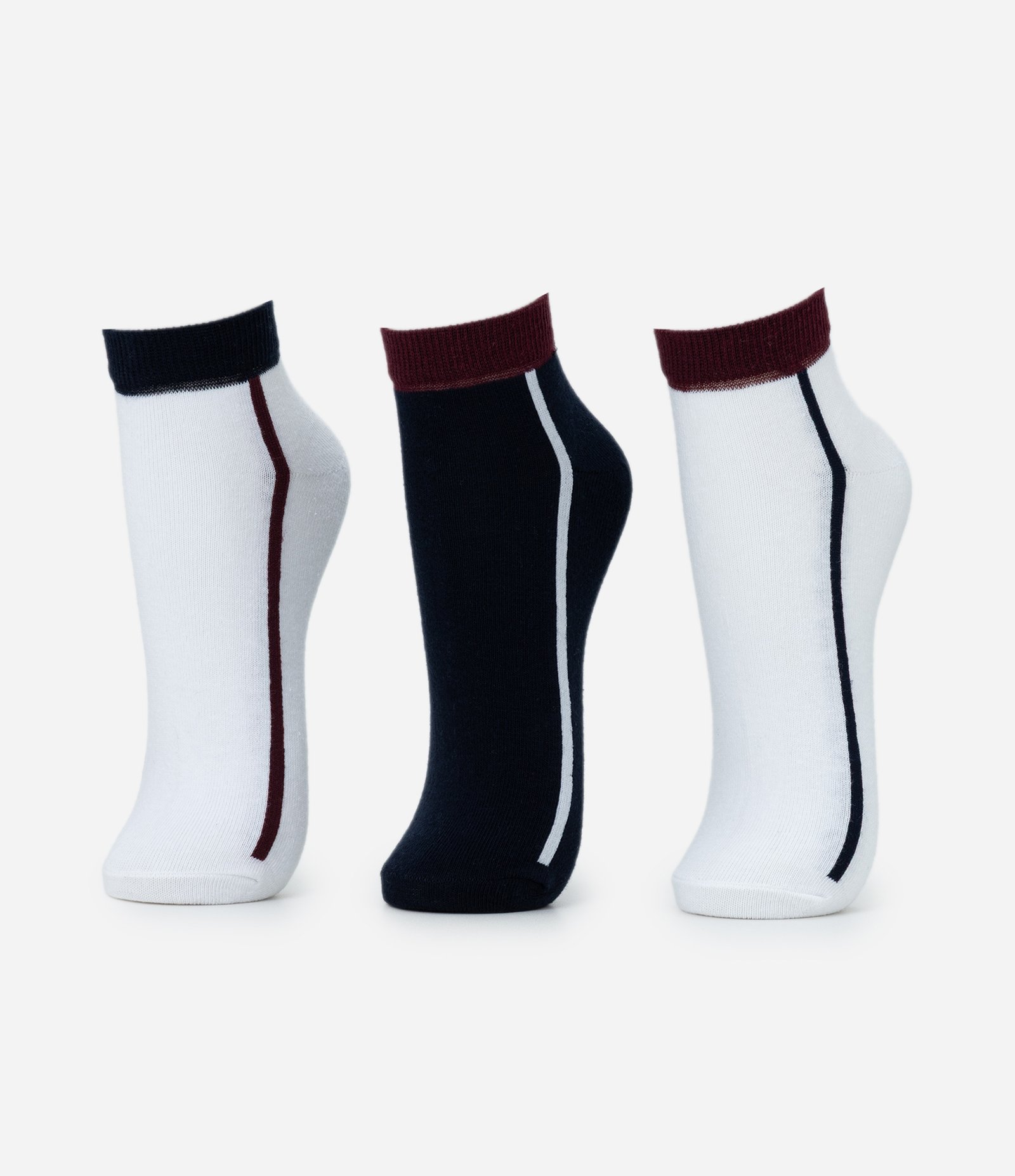 Kit 03 Meias Cano Baixo Esportivas em Algodão com Listras Laterais Branco/Preto 1