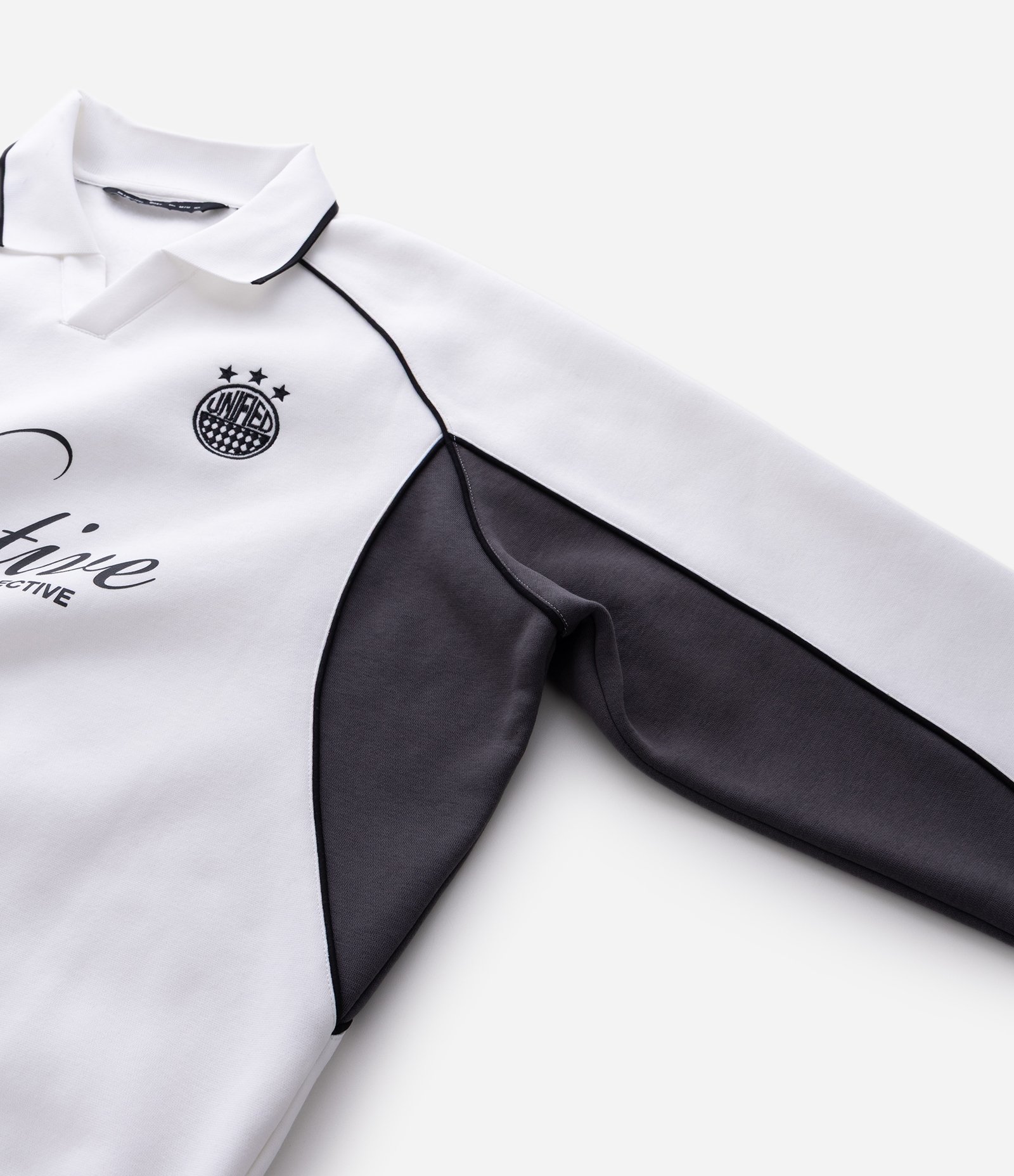 Blusão Boxy com Felpa Esportivo e Gola Polo Branco 9