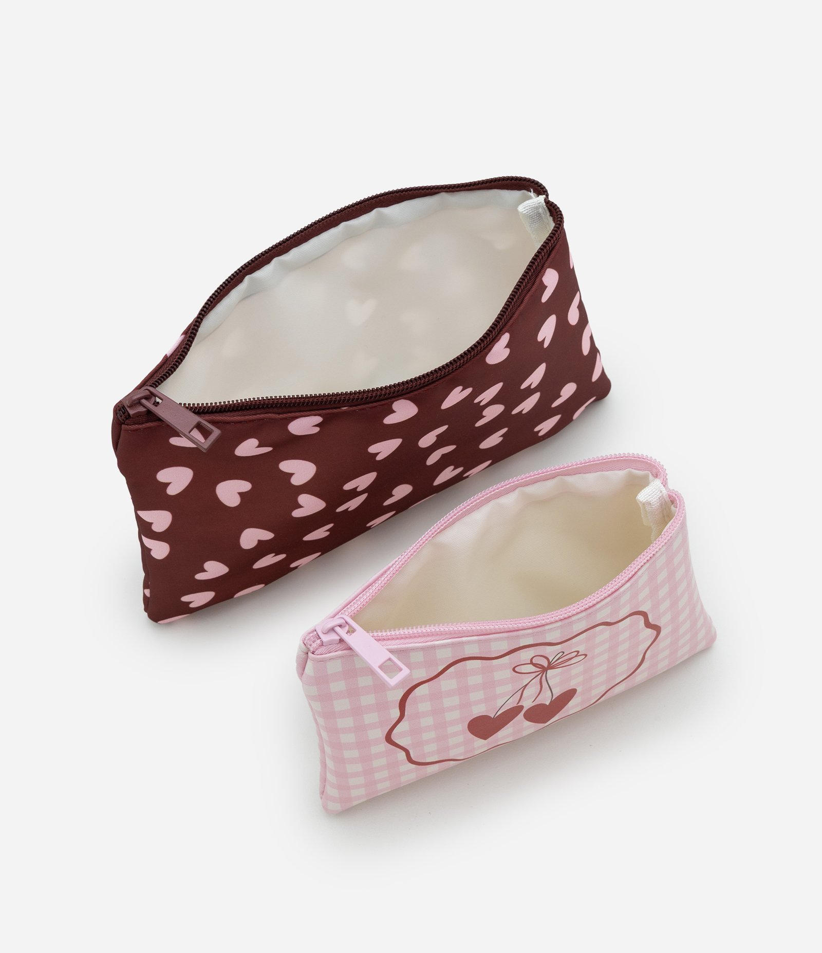 Kit 03 Nécessaires com Estampa de Corações Multicores 4