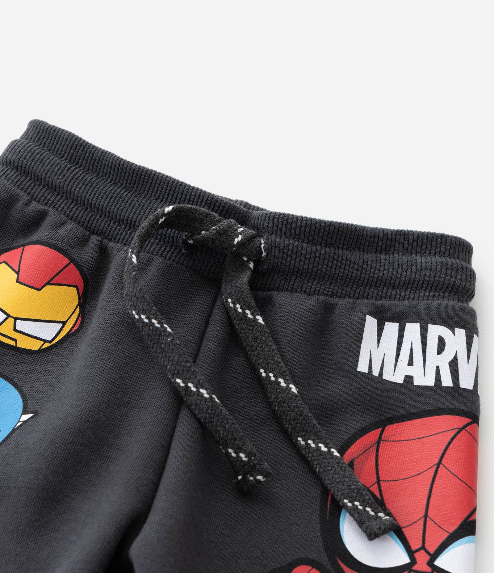 Bermuda Infantil em Moletom com Estampa Avengers – Tam 2 a 6 Anos Cinza Chumbo 5