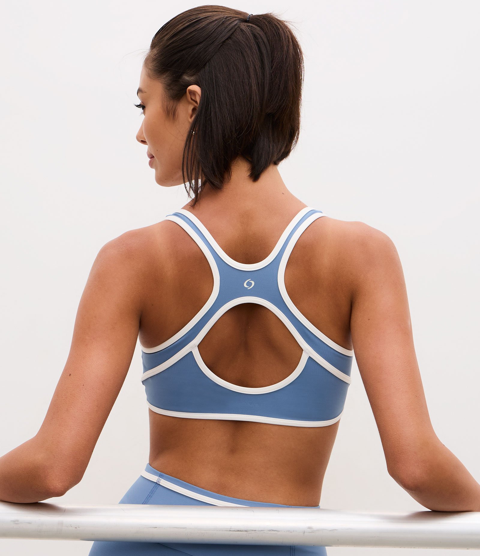 Top Nadador Esportivo com Viés Contrastante e Bojo Azul 4