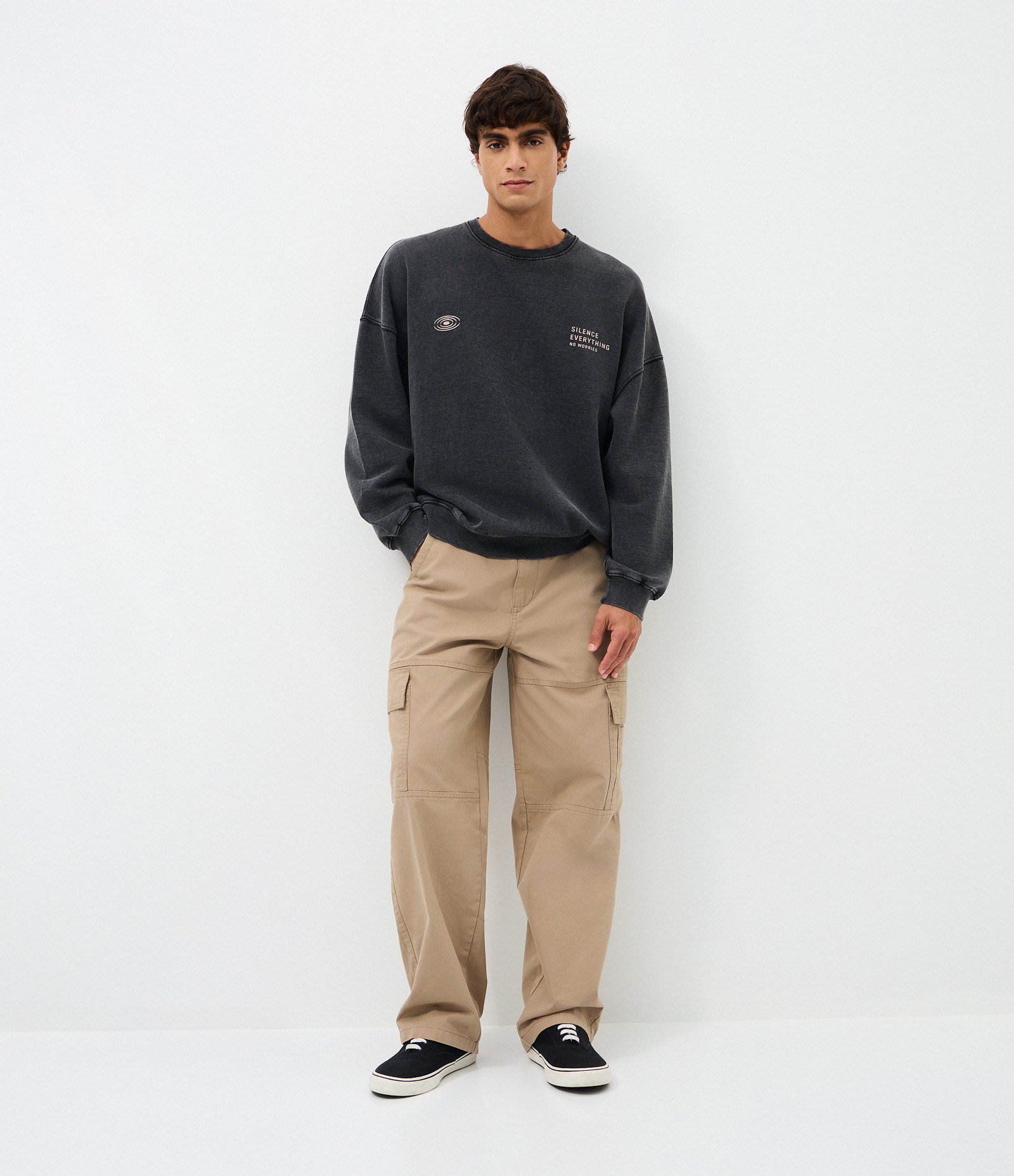 Blusão Oversized Moletom Silence Everything Preto 2