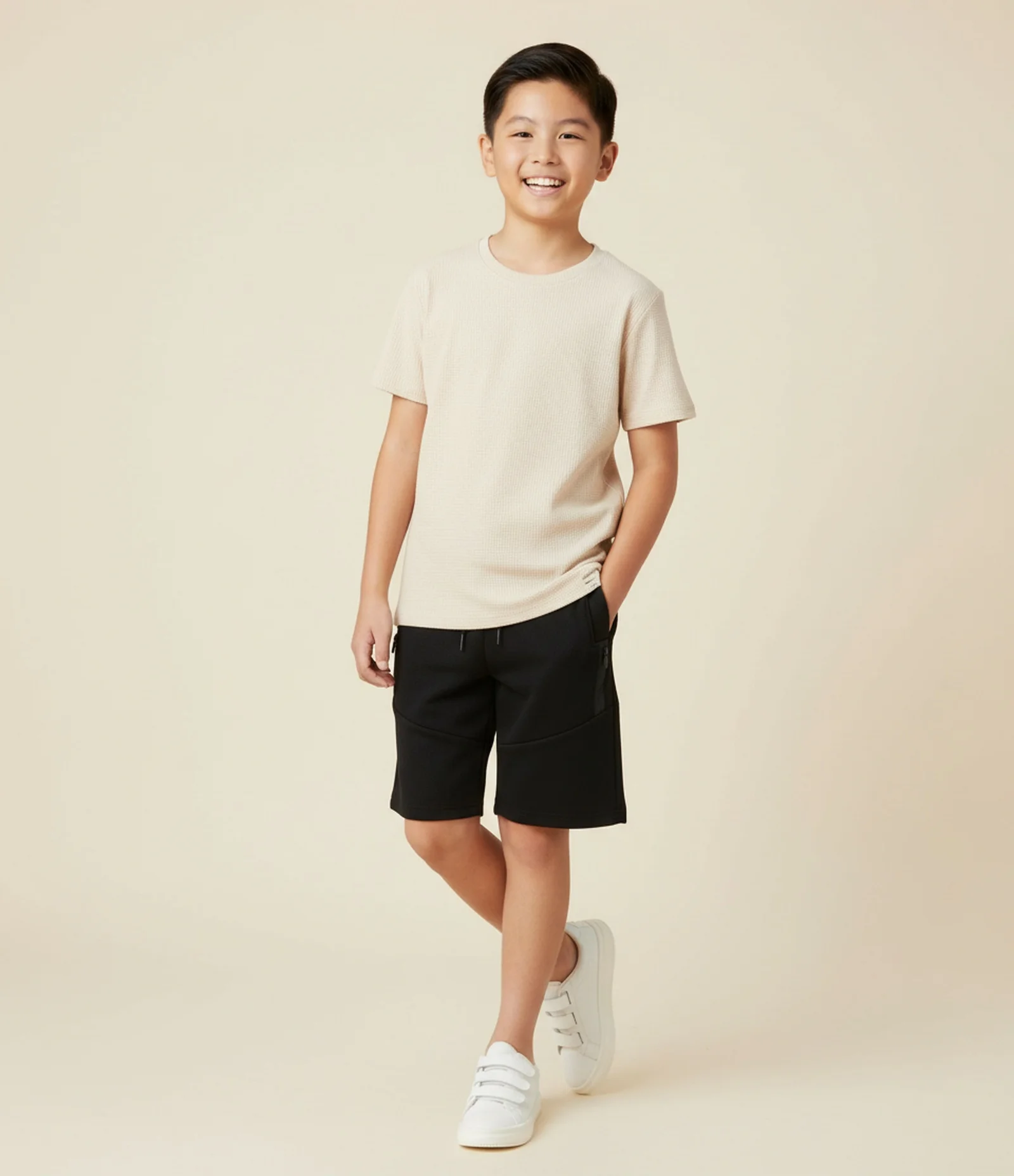 Bermuda Infantil Texturizado com Bolsos – Tam 5 a 14 Anos Preto 1