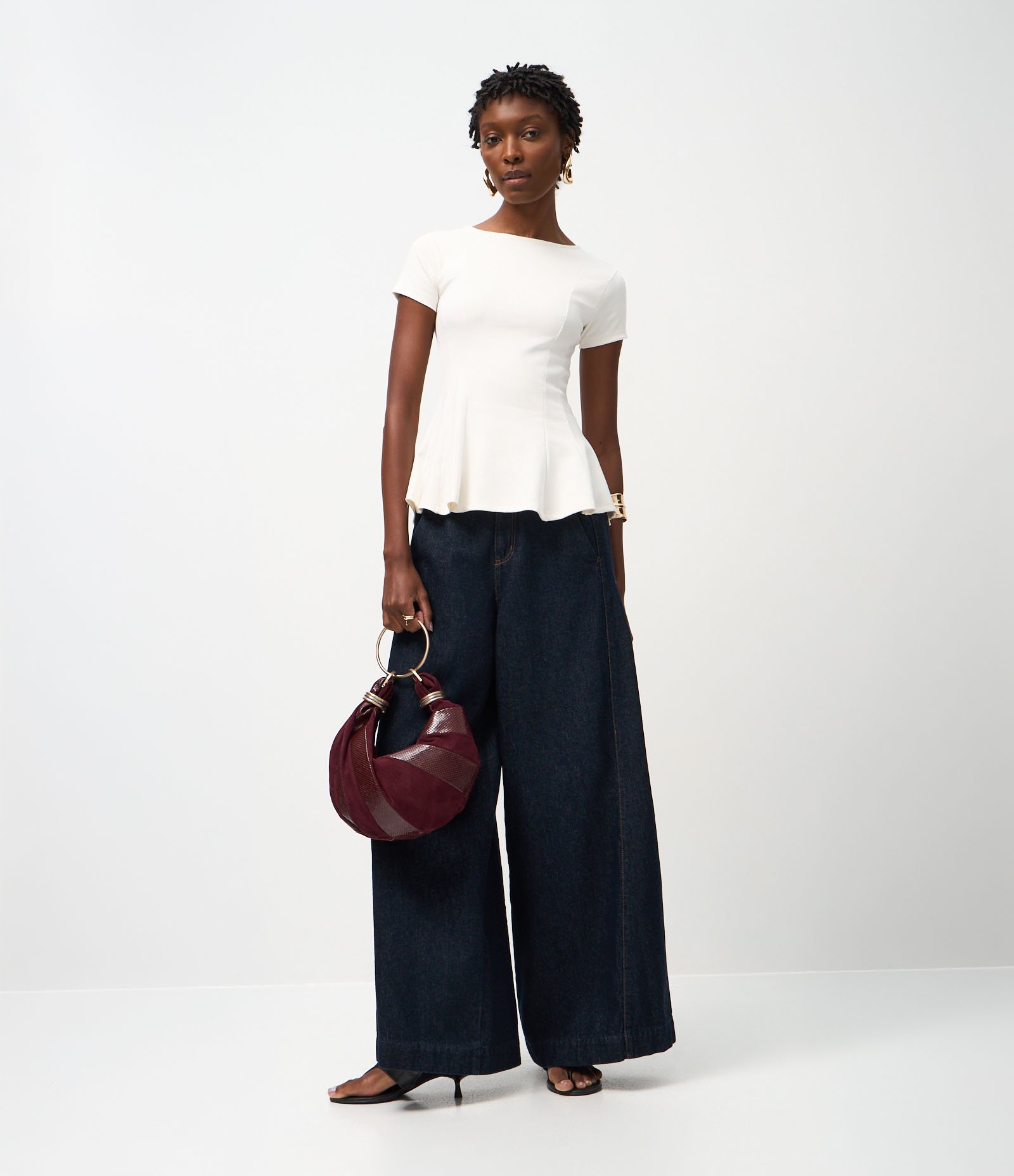 Blusa Peplum em Ponto Roma Com Mangas Curtas Branco 2