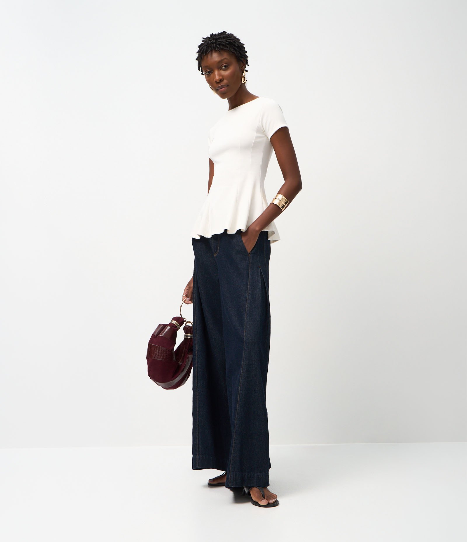 Blusa Peplum em Ponto Roma Com Mangas Curtas Branco 4