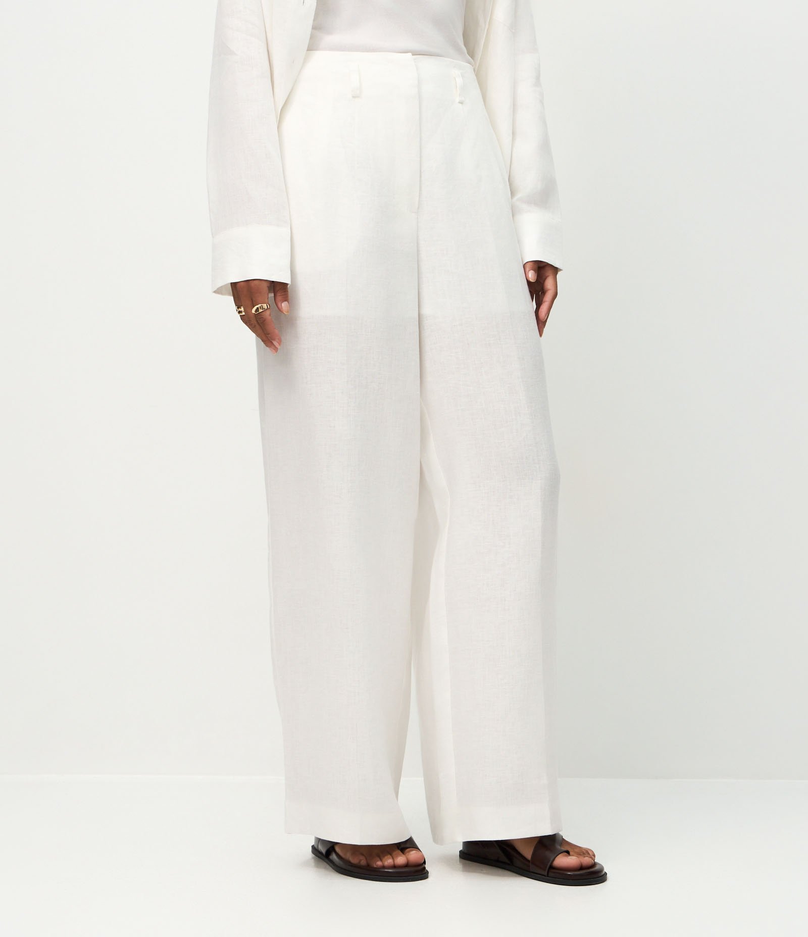Calça Reta em Linho com Cós Elástico e Bolsos Branco 4