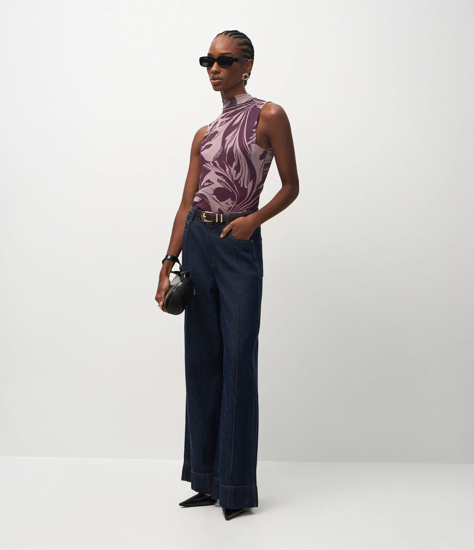 Blusa de Tule com Estampa Abstrata e Gola Média Vinho 2