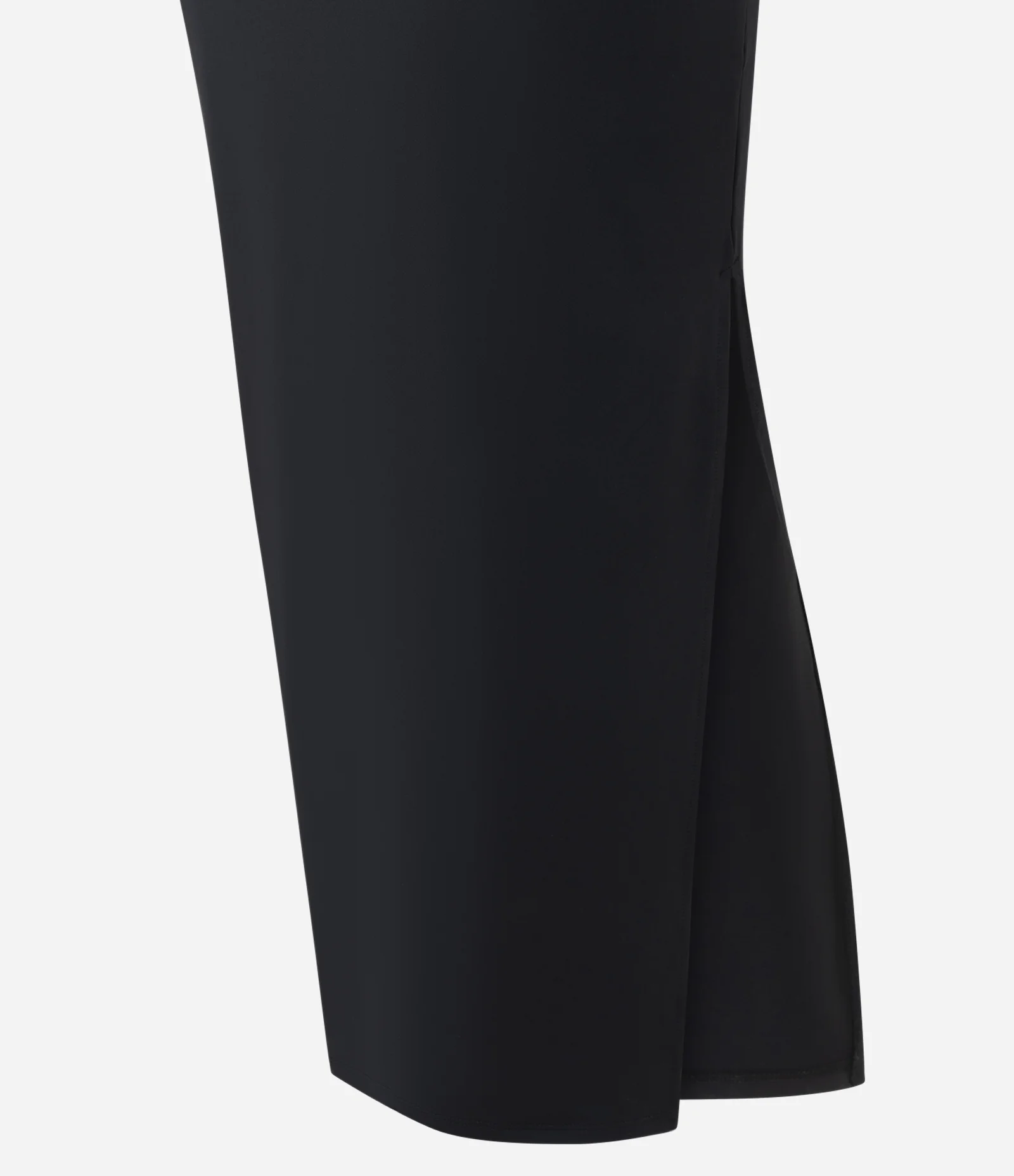 Vestido New Midi com Decote Profundo e Aviamento Preto 2