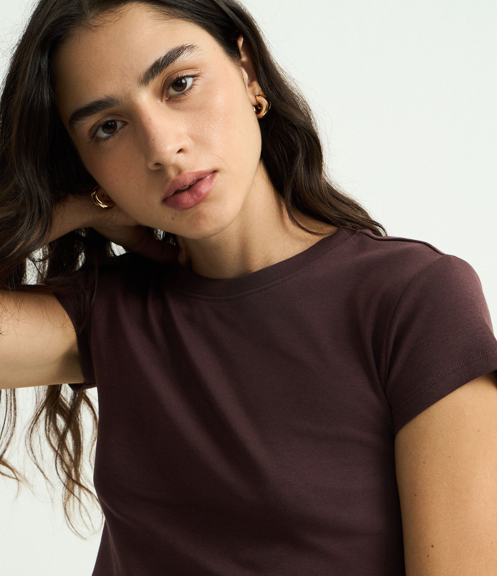 Blusa Básica Ajustada em Algodão com Gola Careca Marrom 3