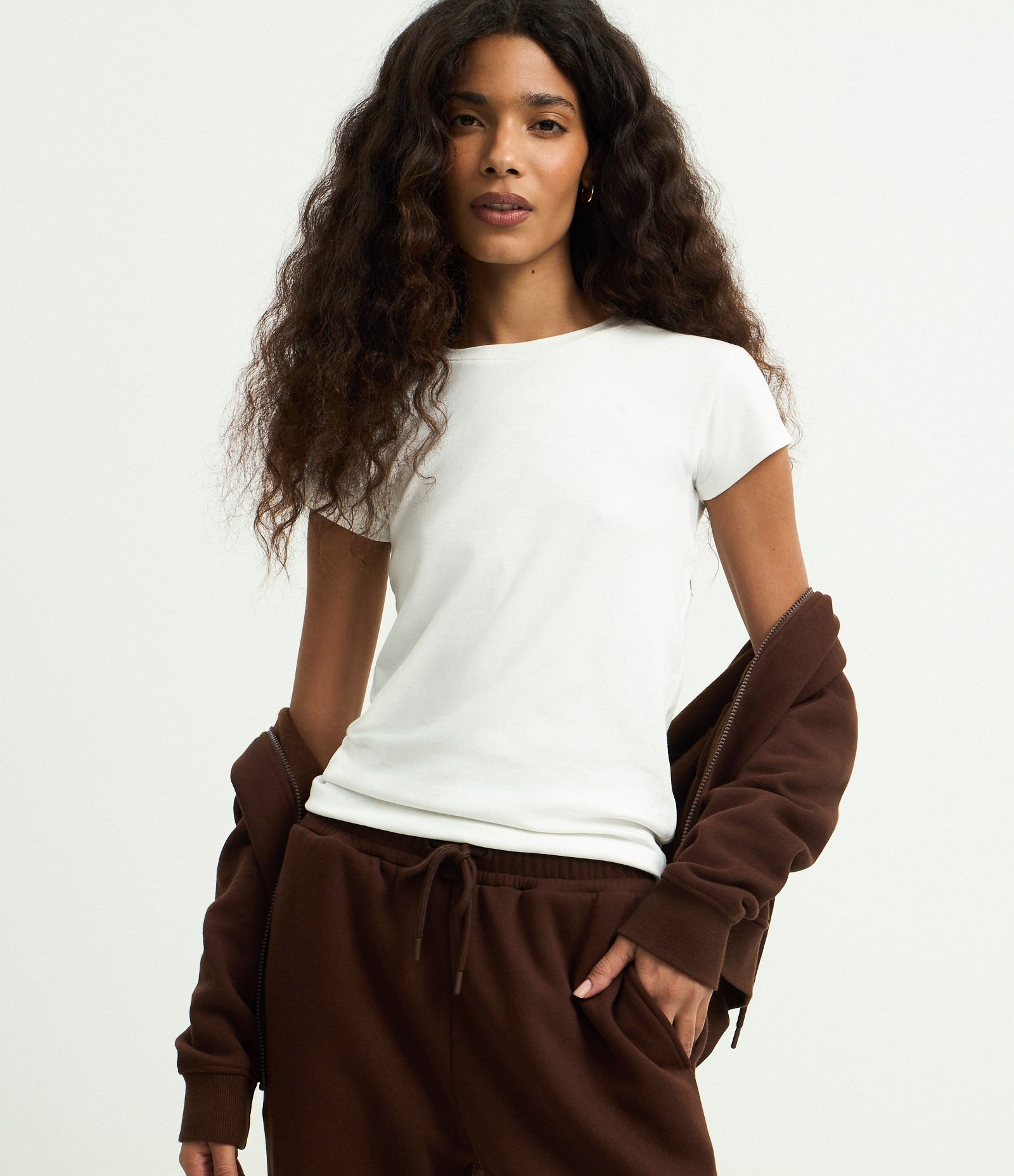 Blusa Básica Ajustada em Algodão com Gola Careca Branco 1