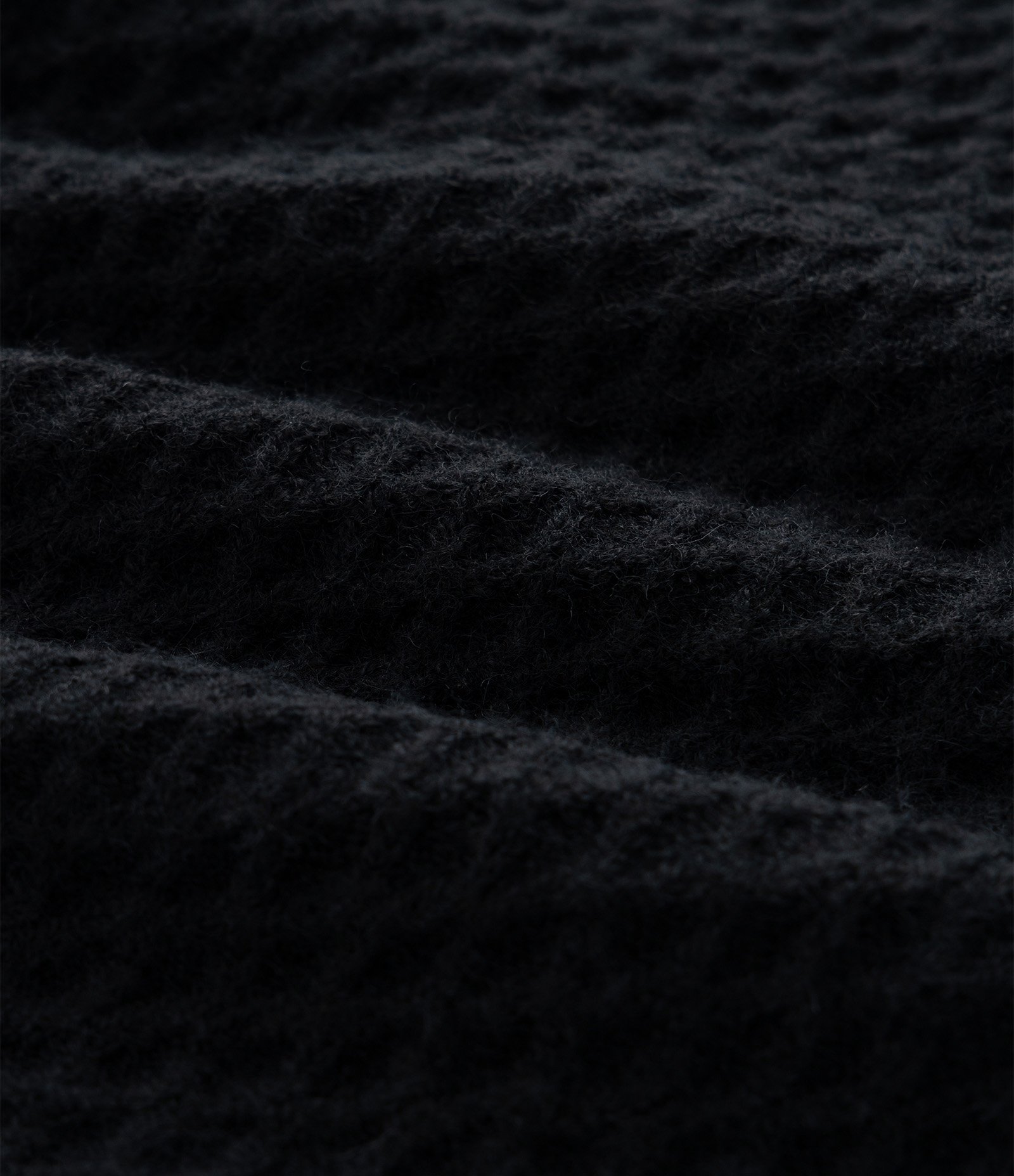Casaco em Tricô Geométrico com Golinha Curve & Plus Size Preto 3