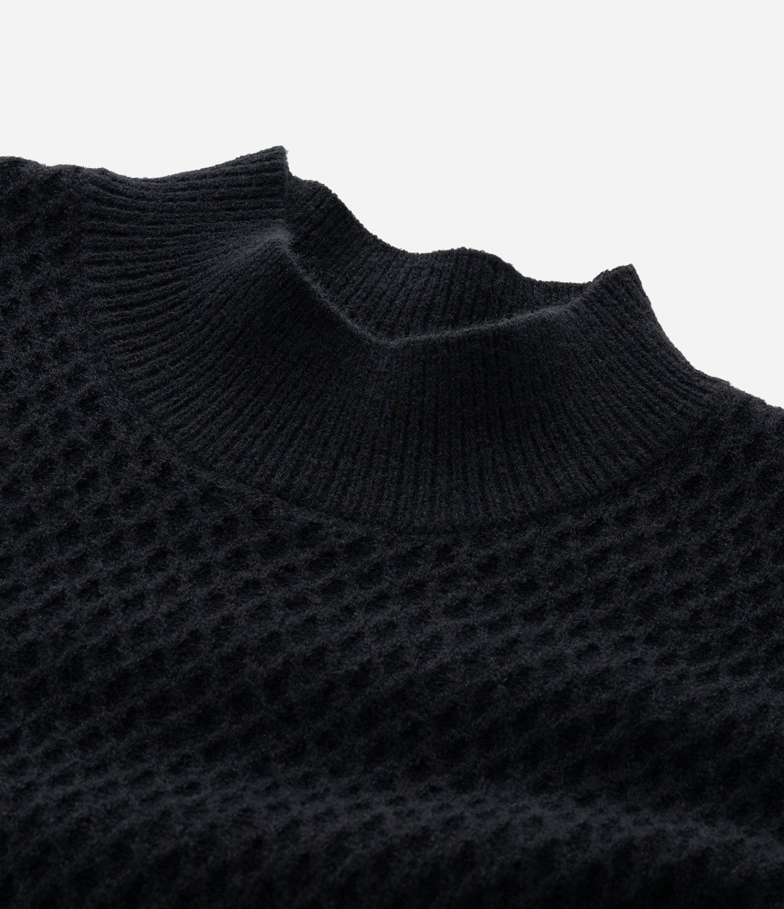 Casaco em Tricô Geométrico com Golinha Curve & Plus Size Preto 5