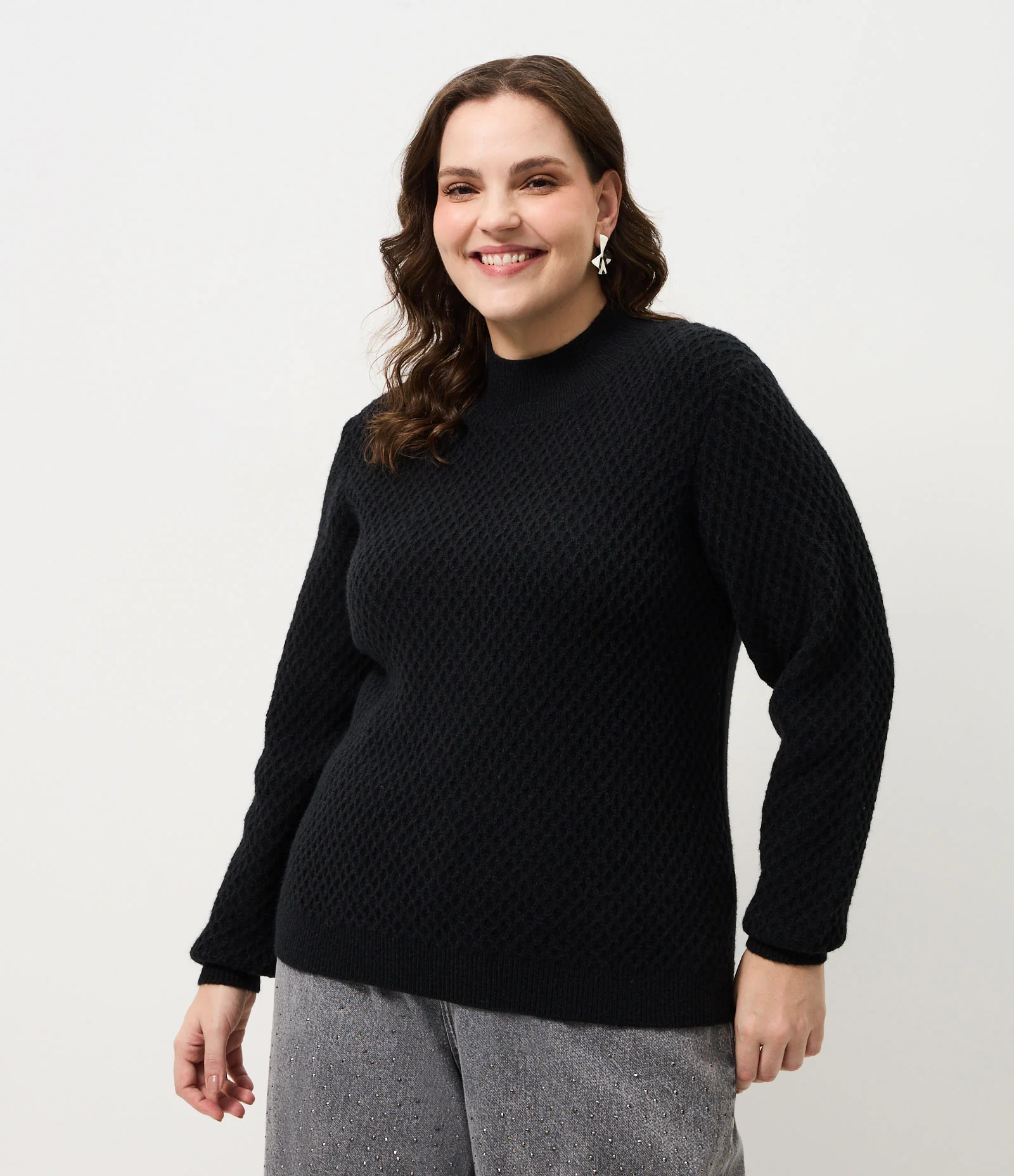 Suéter em Tricô Geométrico com Golinha Curve & Plus Size Preto 1
