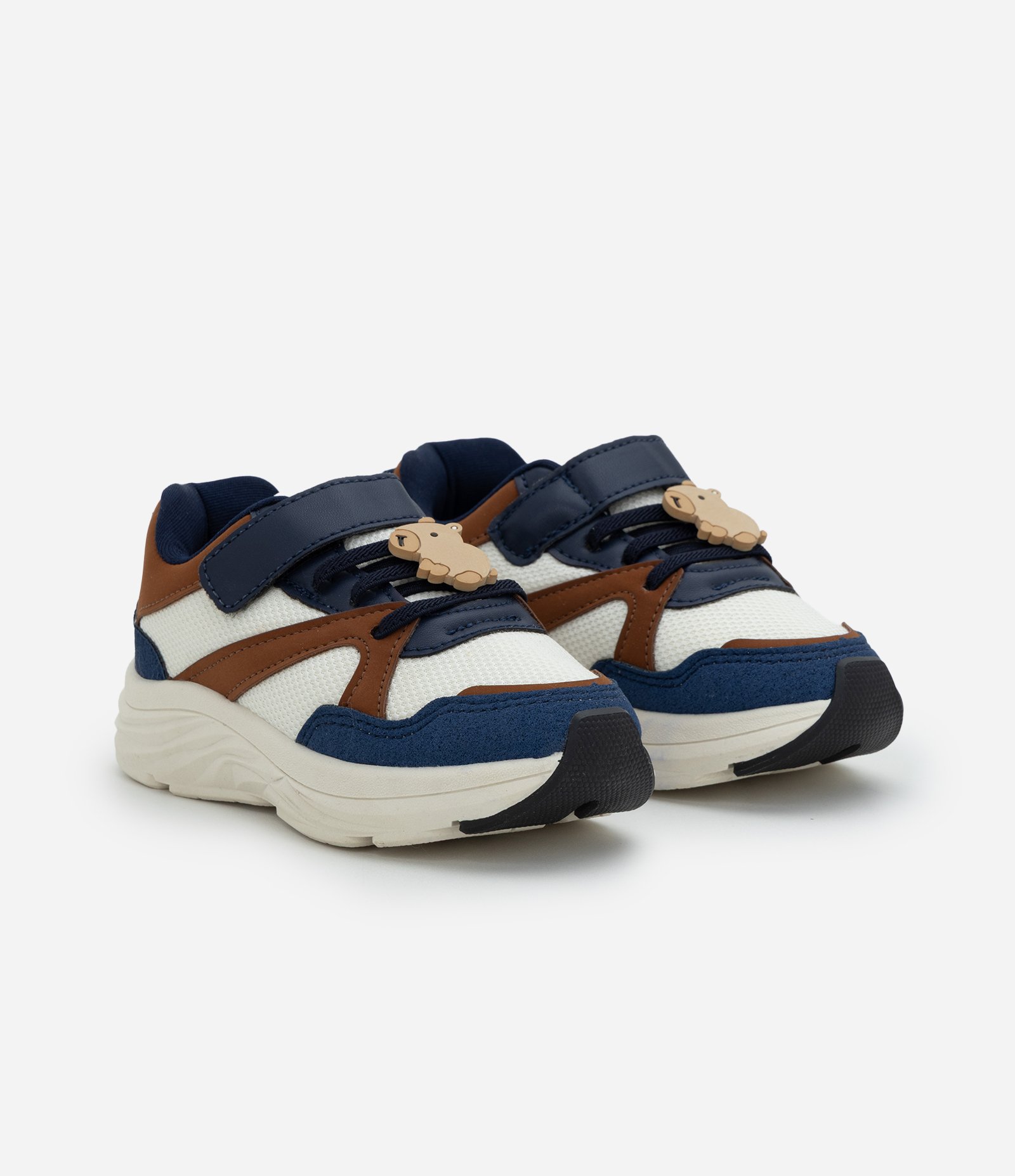 Tênis Infantil Esportivo com Patch de Capivara – Tam 20 a 27 Off White 1