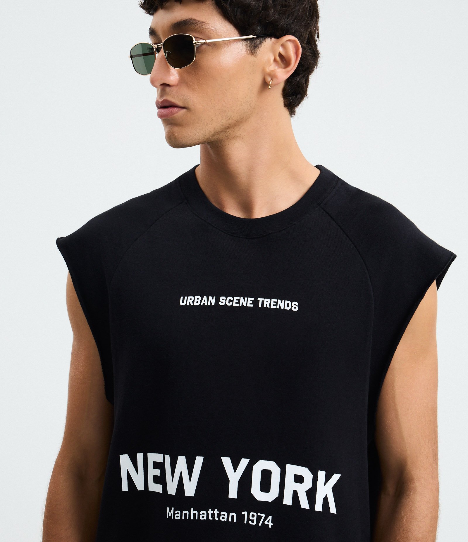 Regata Moletinho com Lettering New York Preto 3