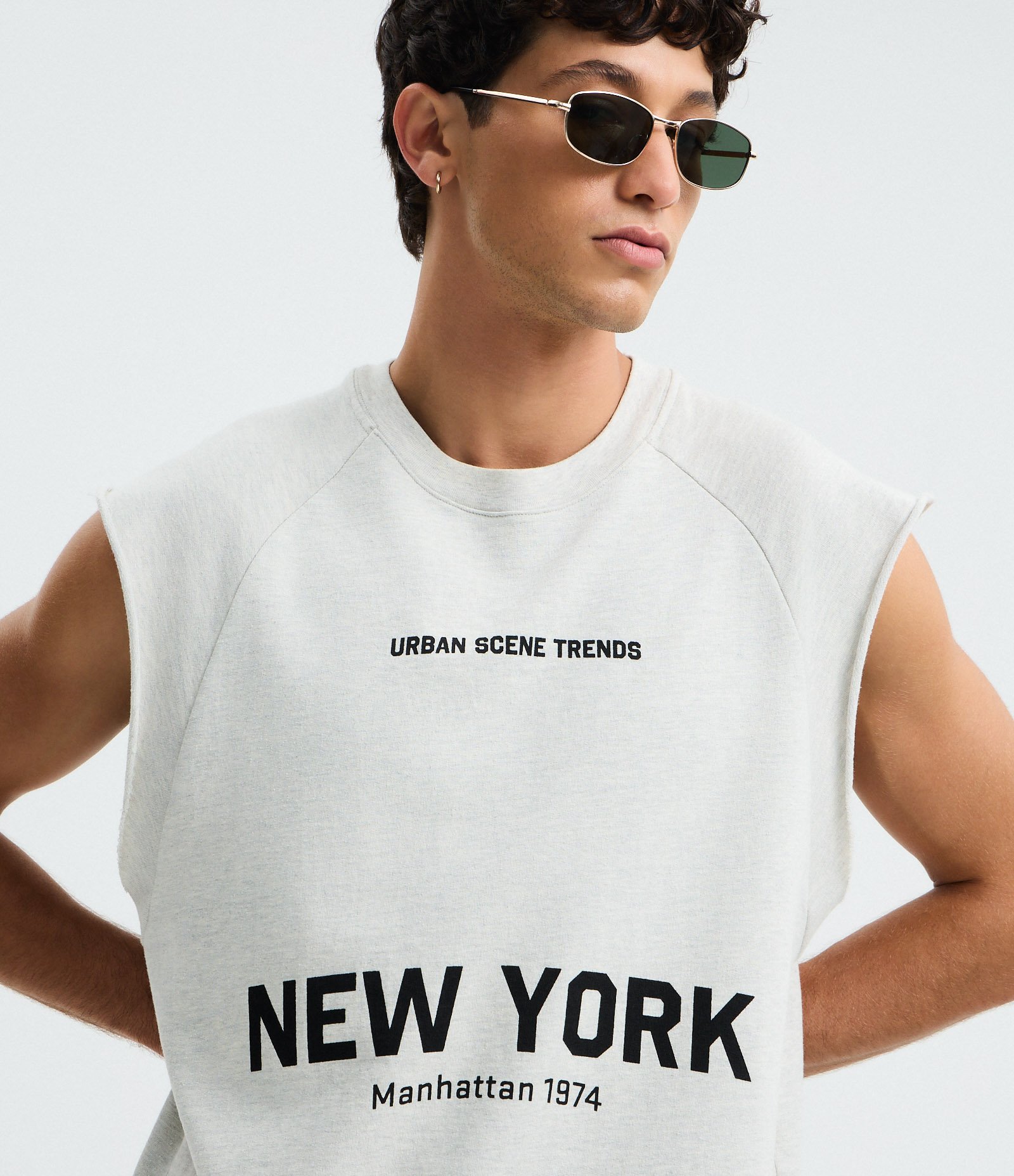 Regata Moletinho com Lettering New York Branco 3