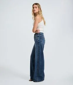 Calça Wide em Jeans com Tachas Laterais e Cintura Média