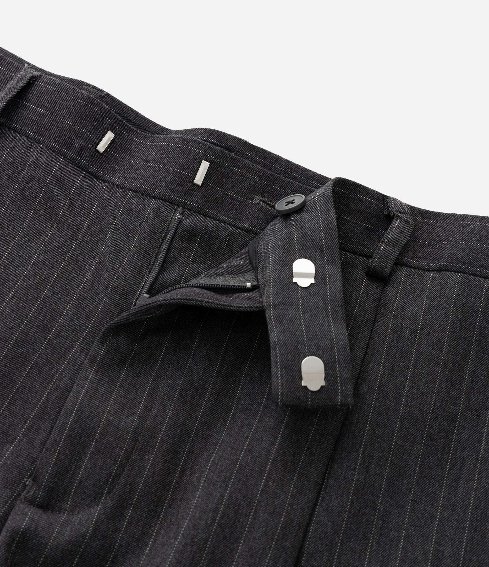 Calça Alfaiatada Wide Leg com Risca de Giz Cinza 10