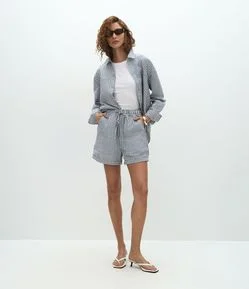Short Runner em Jeans com Cós Elástico e Amarração
