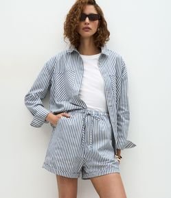 Short Runner em Jeans com Cós Elástico e Amarração