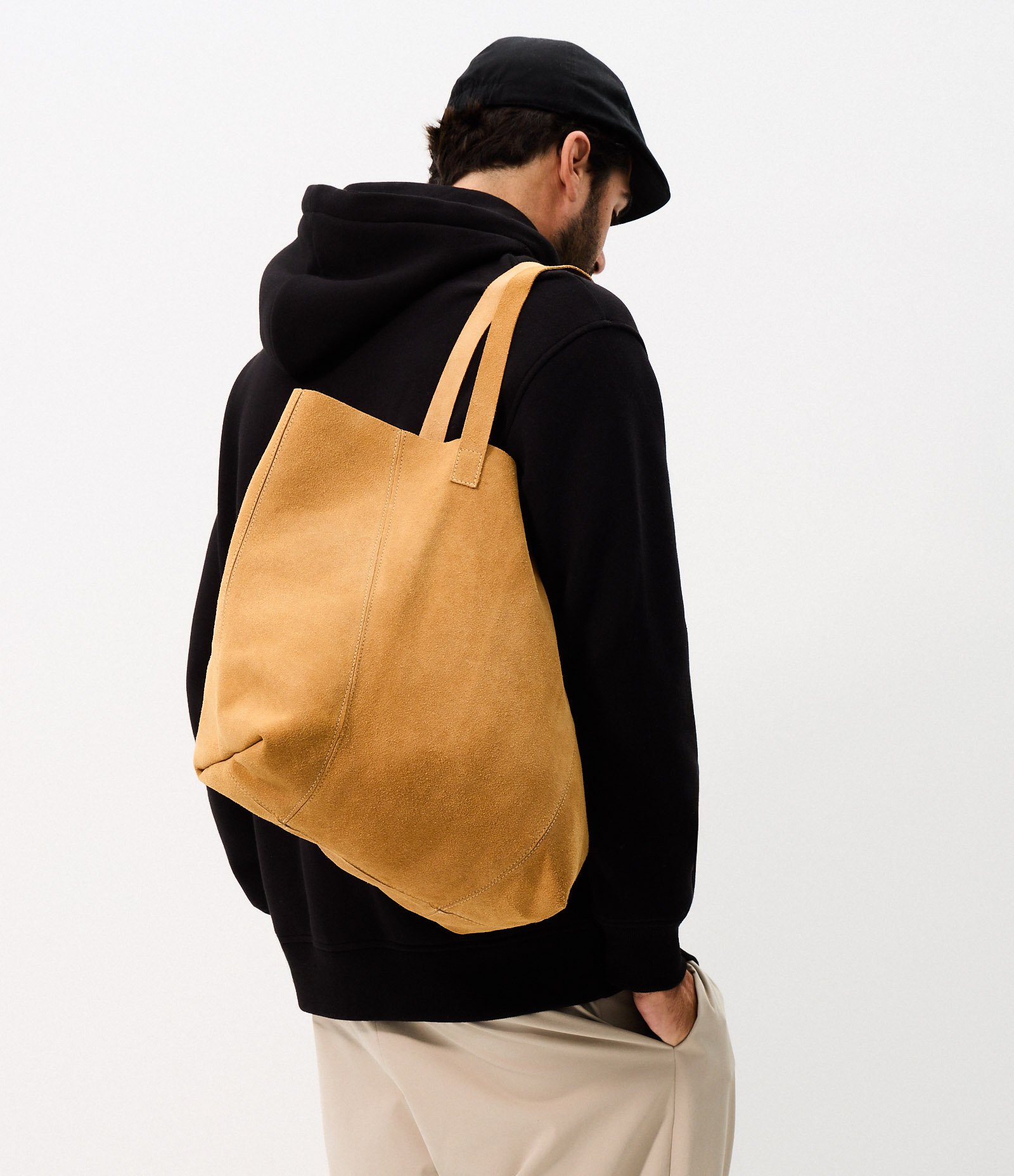 Bolsa Tote em Camurça com Costura Aparente Bege 1