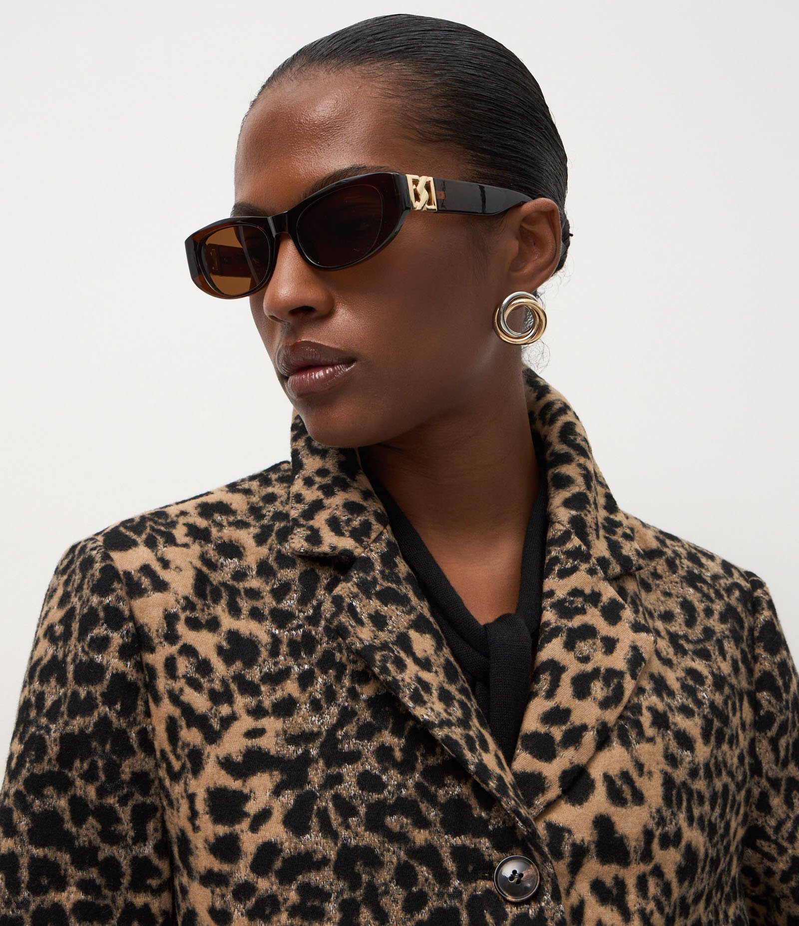 Blazer Leve Animal Print com Abotoamento Frontal Animal Print 3