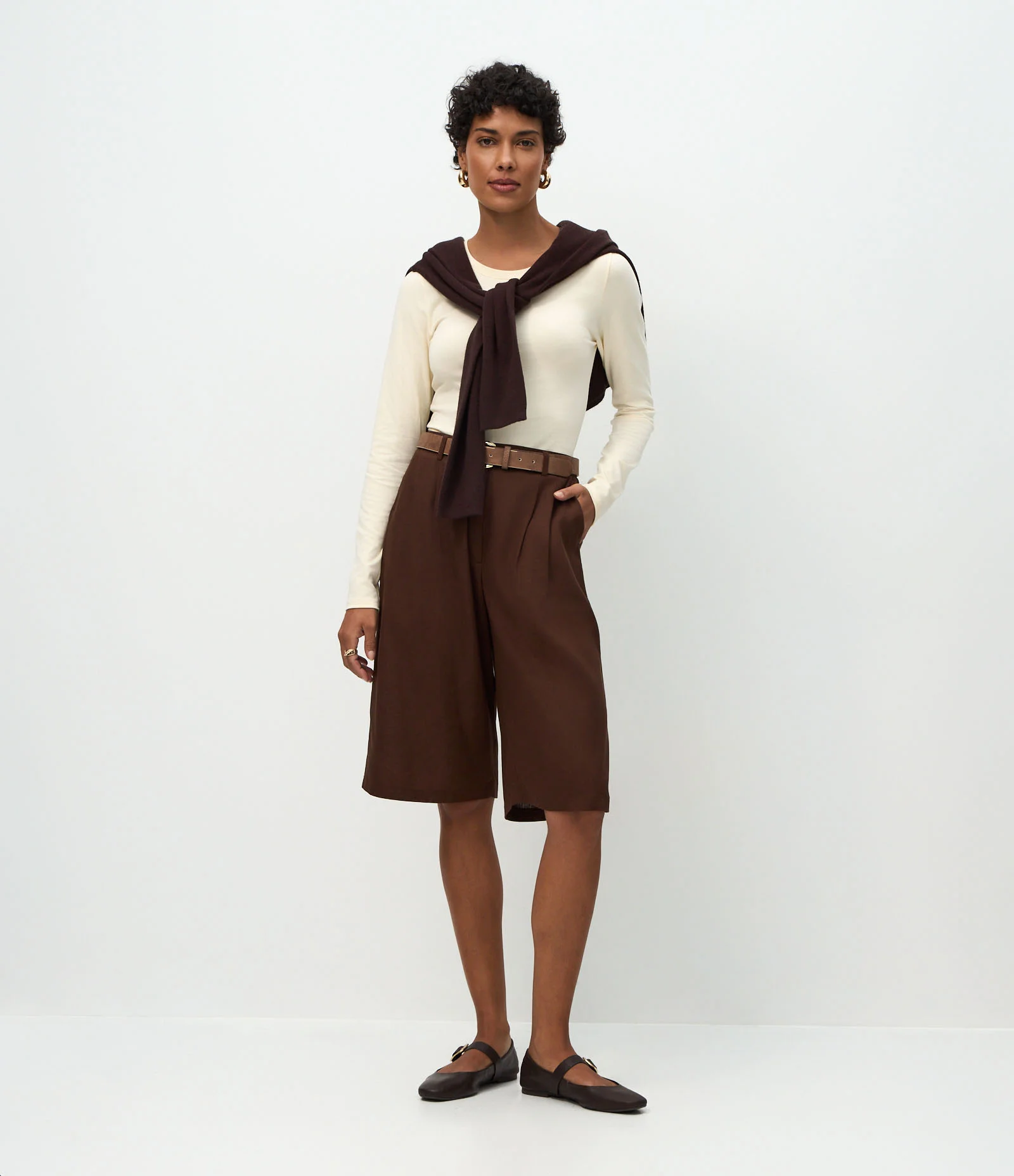 Blusa em Algodão com Gola Redonda Bege 2