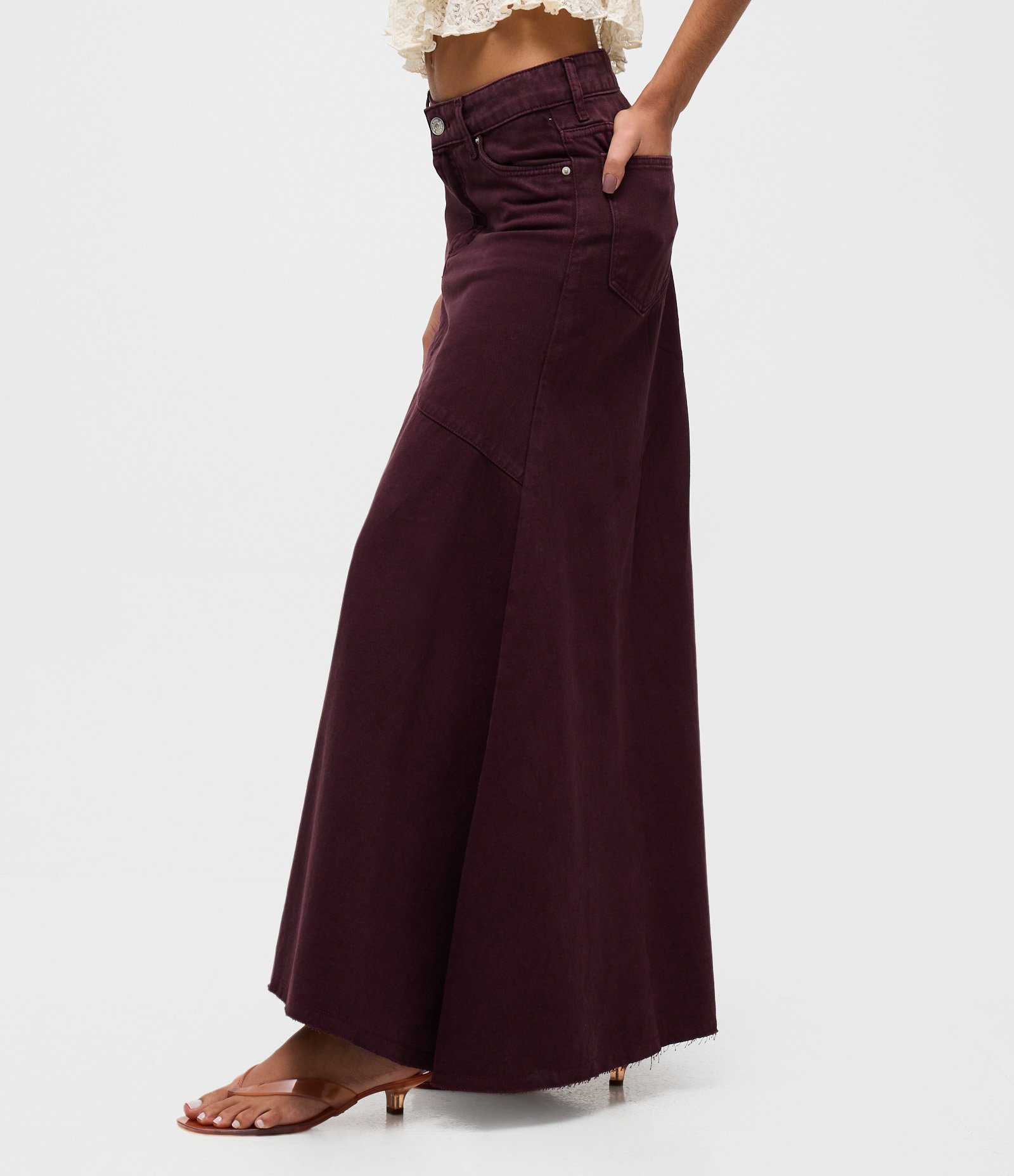 Saia Midi em Sarja com Cintura Média e Recorte Assimétrico Fig 2