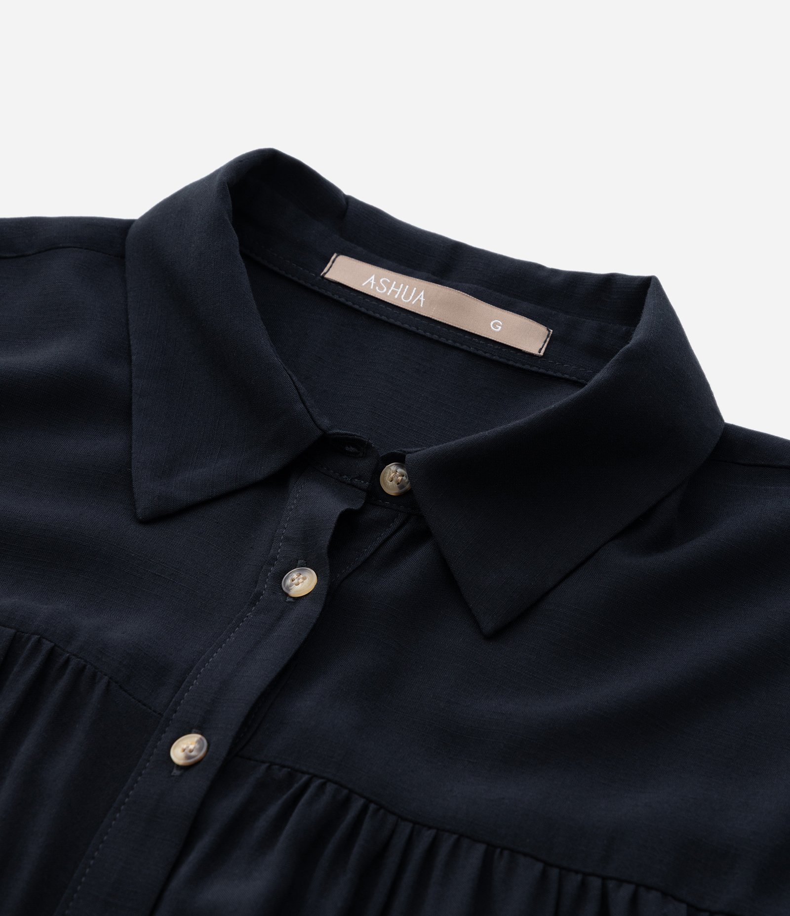 Camisa em Flamê com Pregas e Botões Tartaruga Curve & Plus Size Preto 8