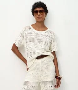 Blusa Crochetada com Manga Curta