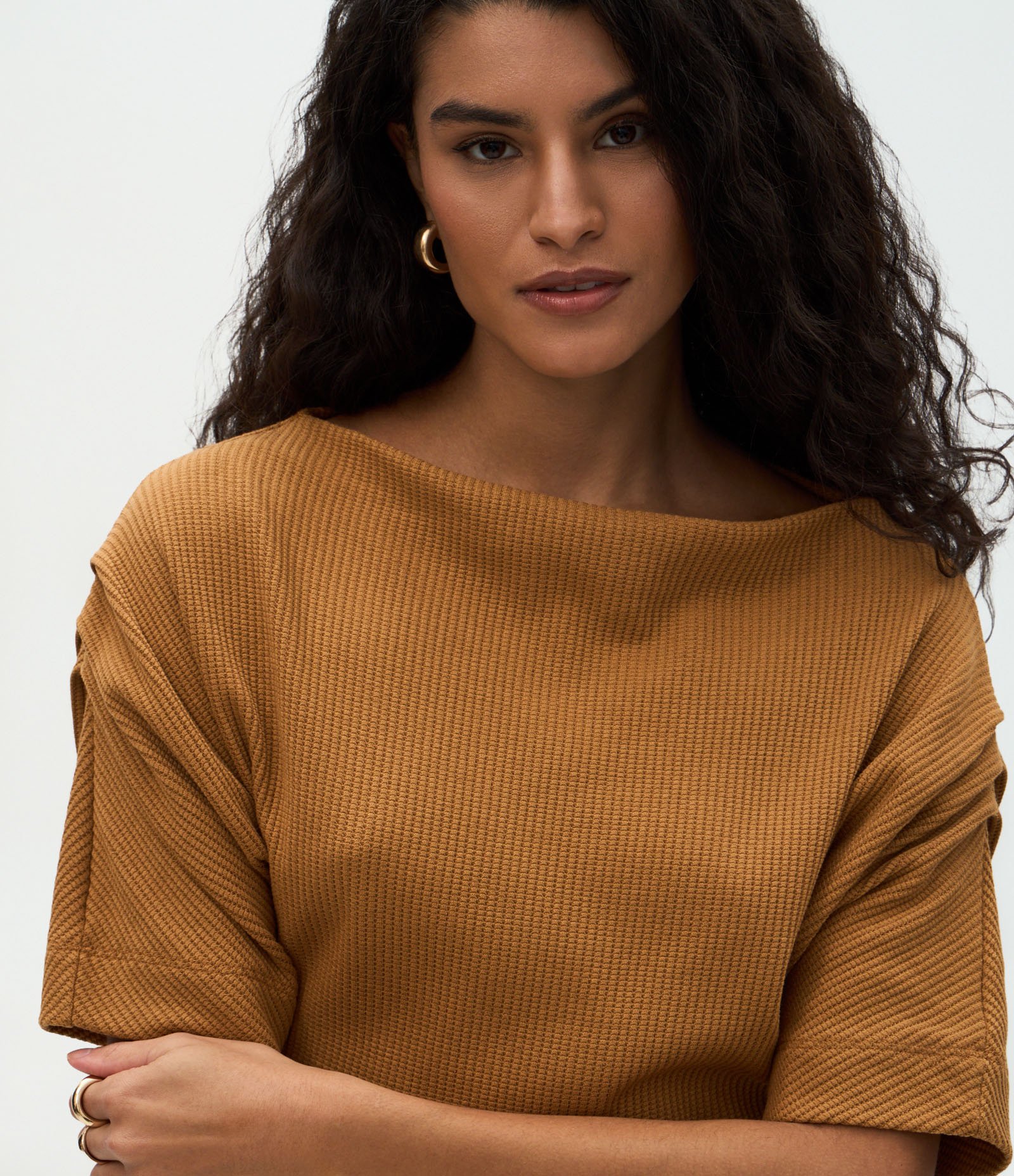 Blusa Texturizada com Pregas nos Ombros Marrom 3