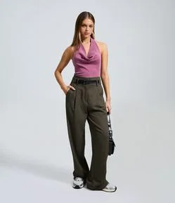 Calça Reta Texturizada com Cinto